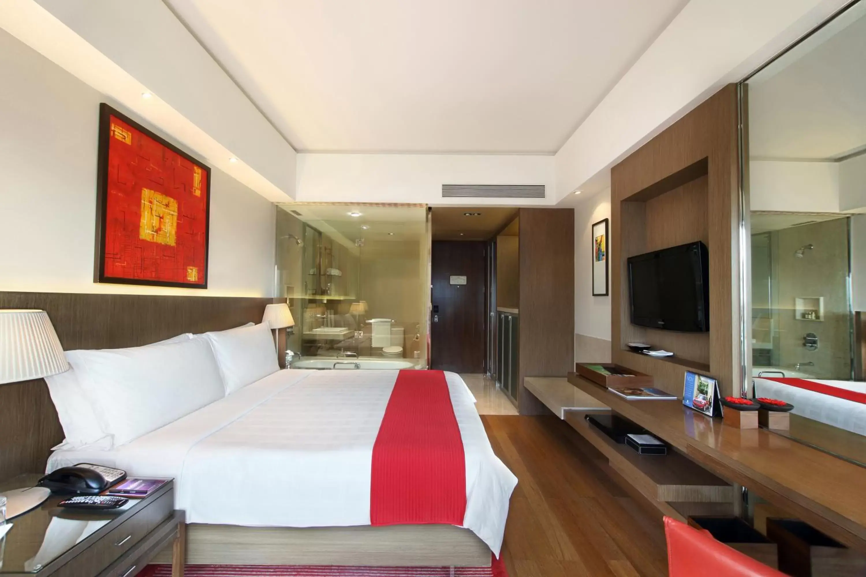 Deluxe Room (King Bed) in Trident Bandra Kurla Deluxe Room (King Bed) in Trident Bandra Kurla