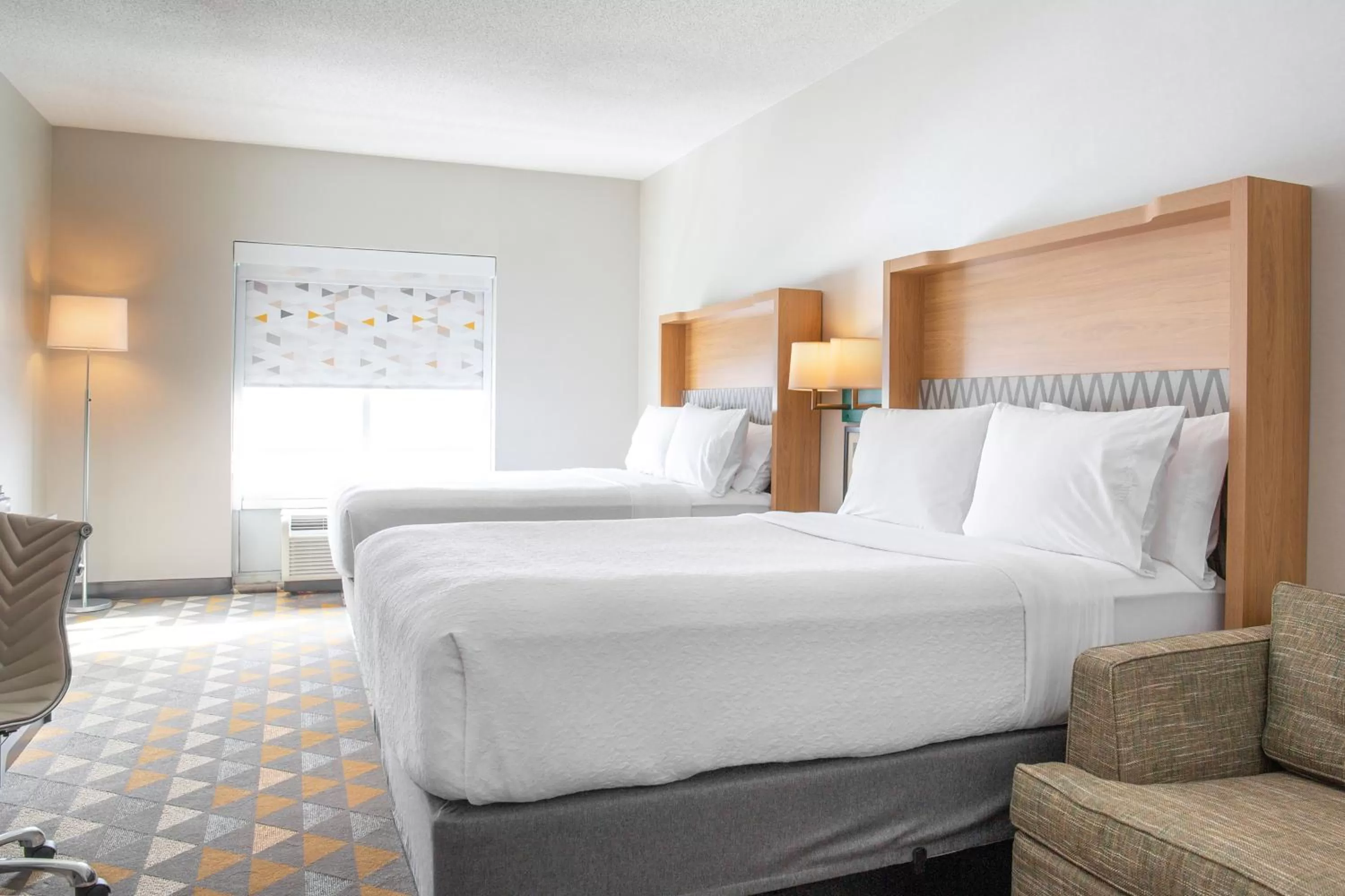 Bedroom, Bed in Holiday Inn Toledo - Maumee I-80/90 by IHG