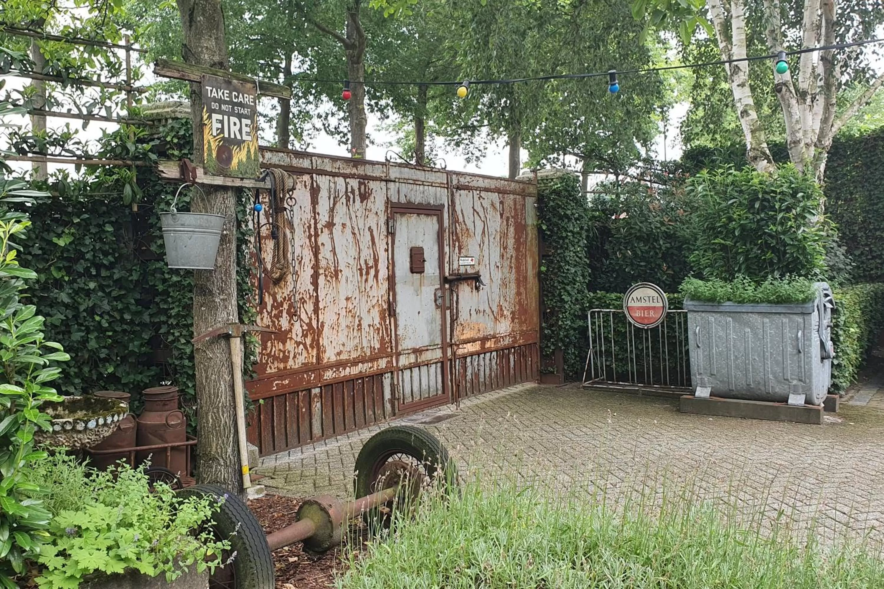 Facade/entrance, Property Building in AirstreamNB