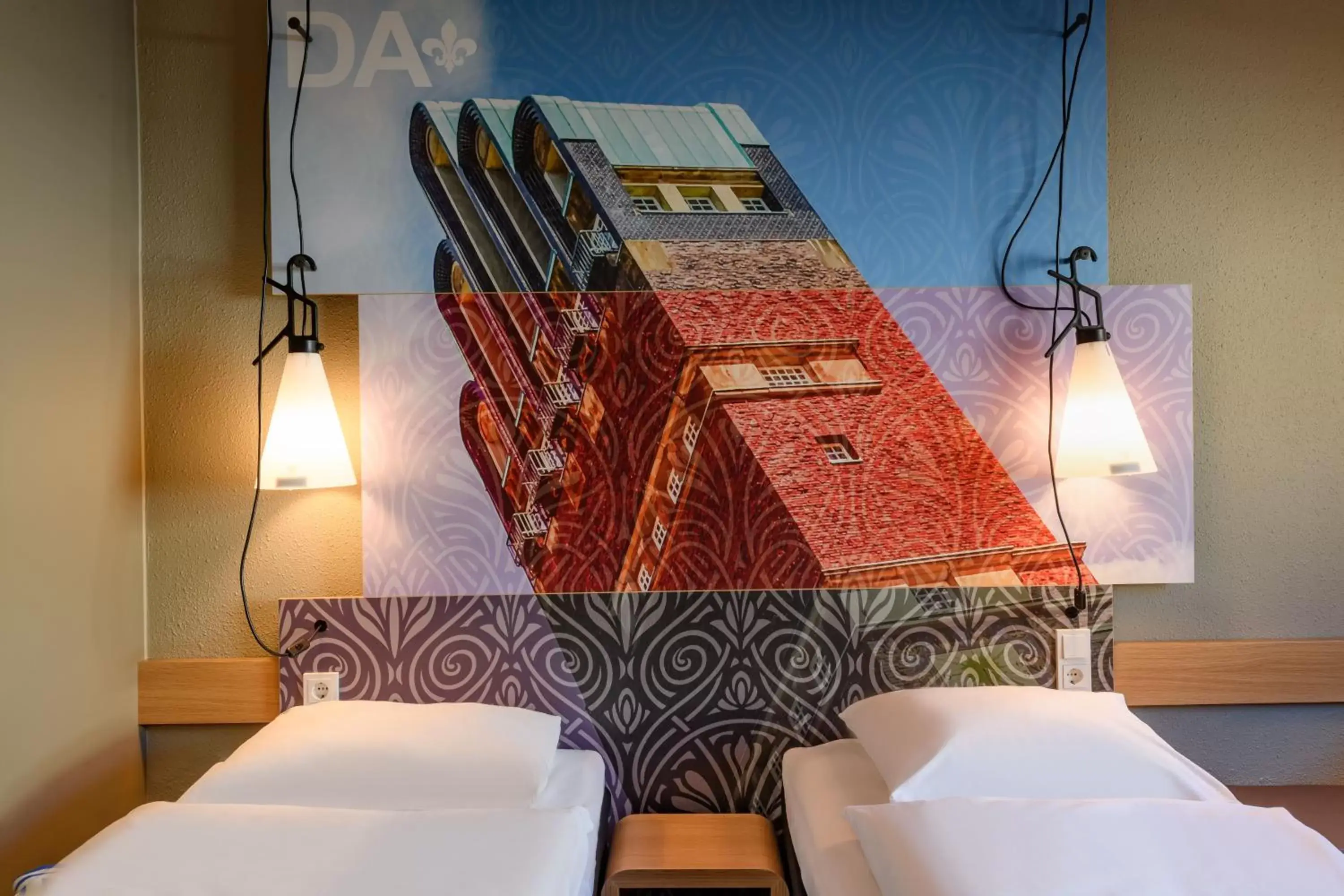 Standard Twin Room - single occupancy in T H E Darmstadt Standard Twin Room - single occupancy in T H E Darmstadt