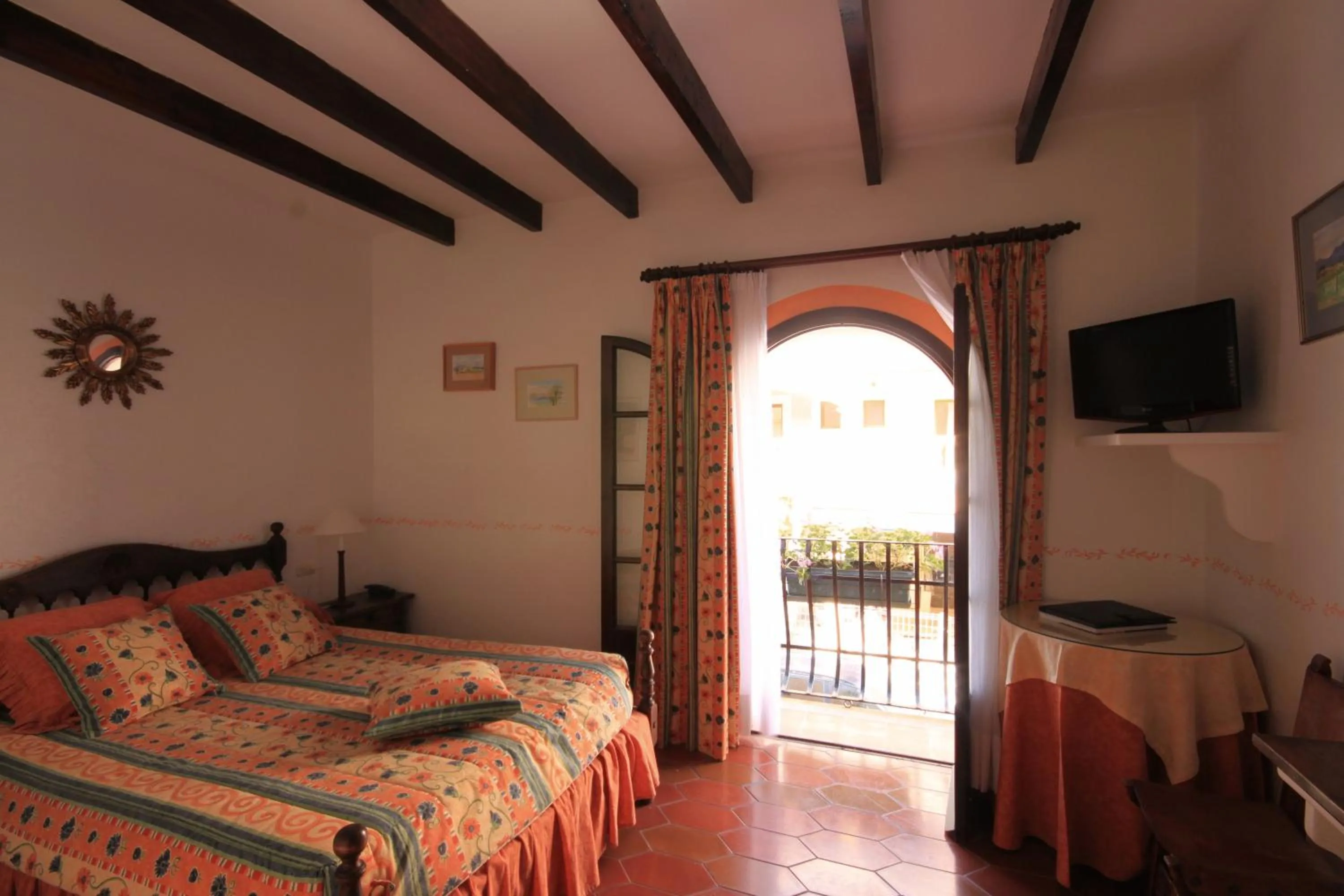 Photo of the whole room, Bed in Petit Hotel Ses Rotges - Only Adults