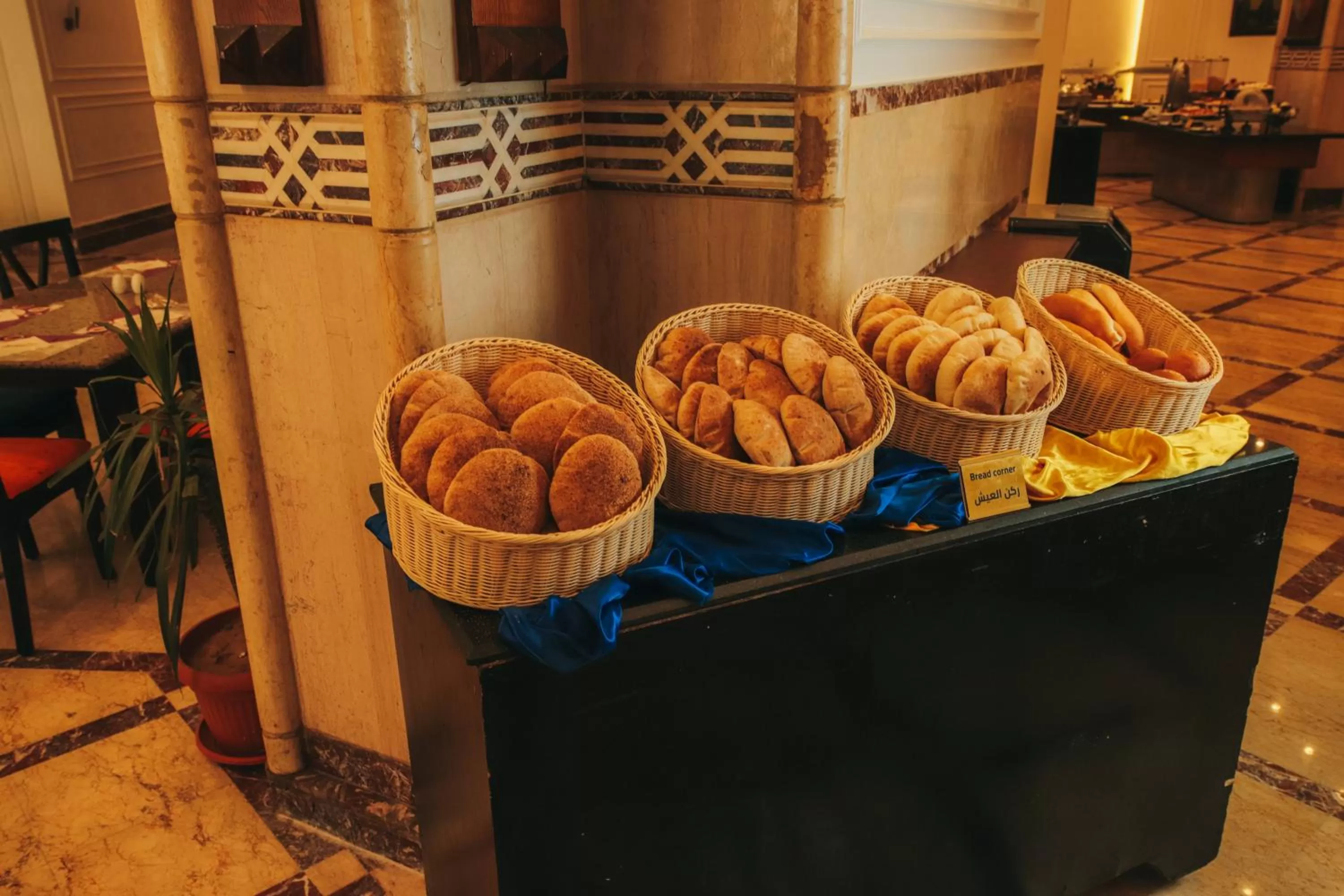 Food and drinks in Aracan Portsaid