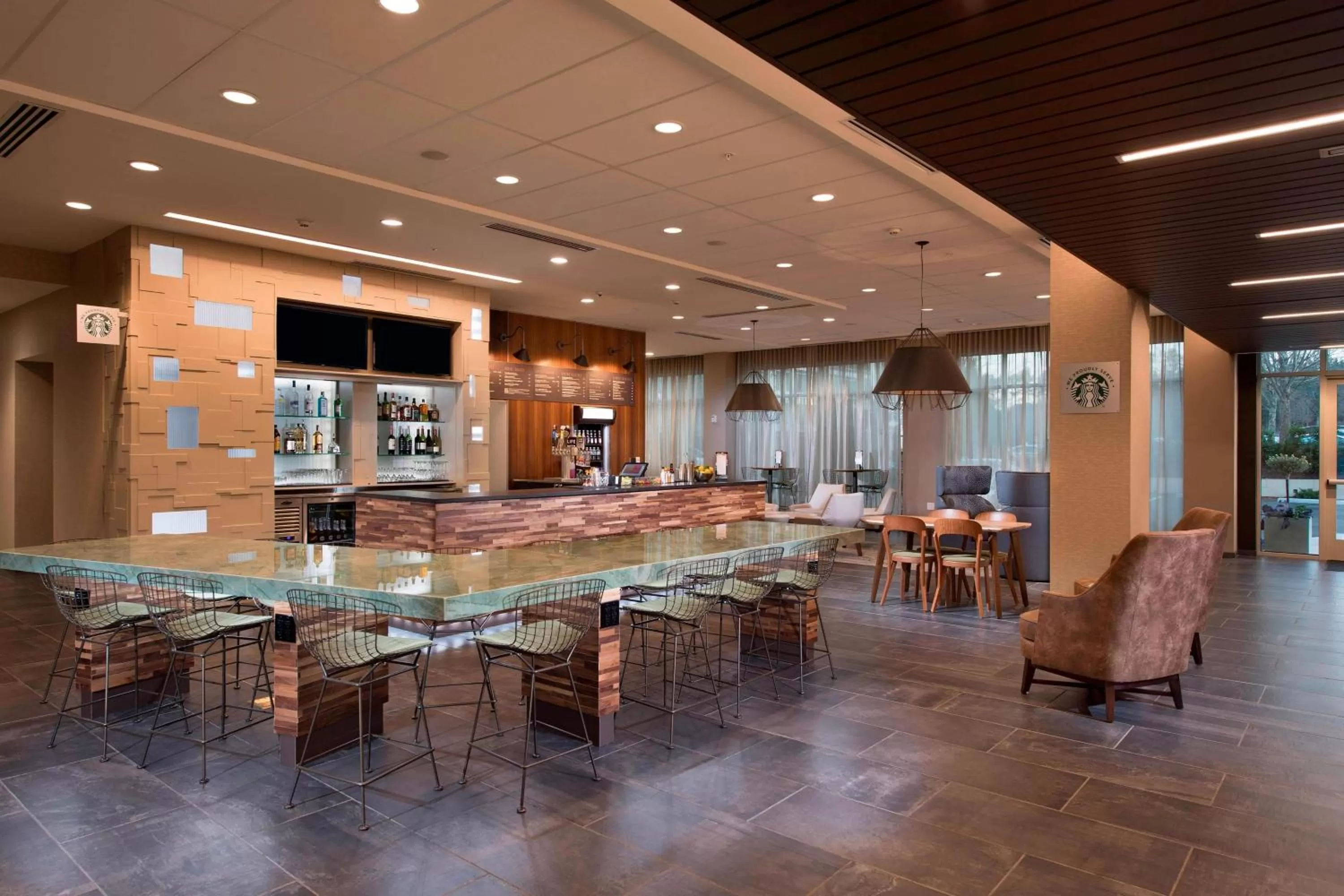 Restaurant/places to eat in Courtyard by Marriott Atlanta Alpharetta/Avalon Area