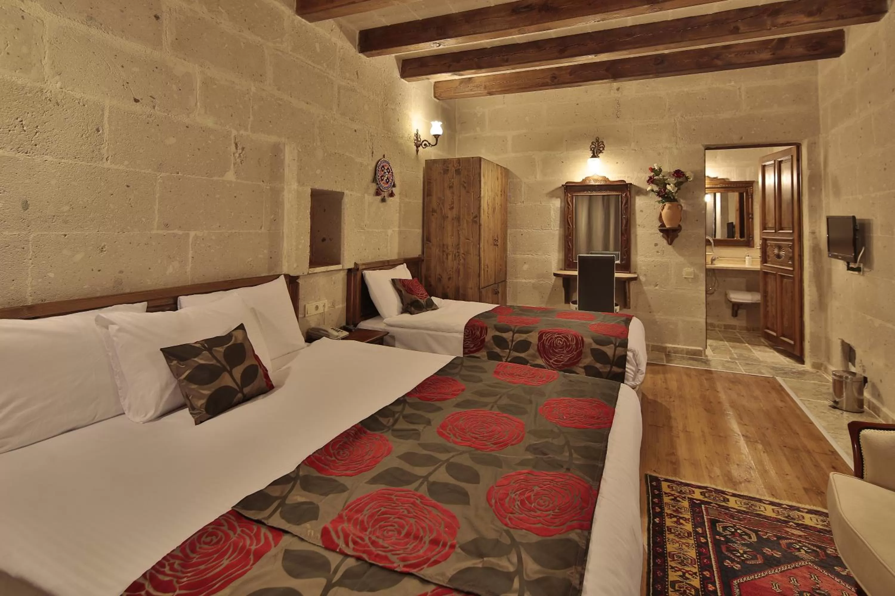 Deluxe Triple Room in Roc Of Cappadocia