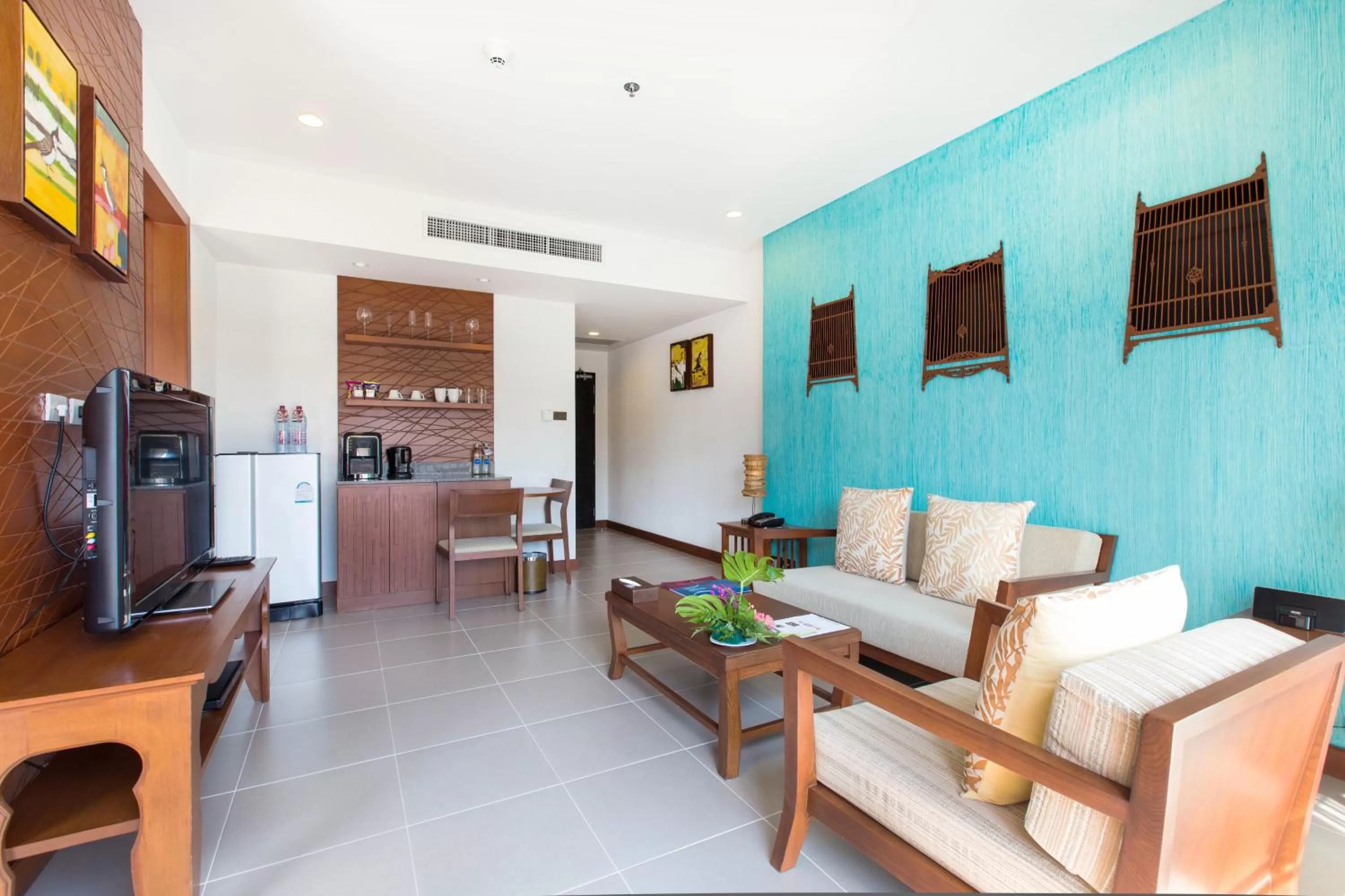 Living room in Deevana Plaza Krabi Aonang