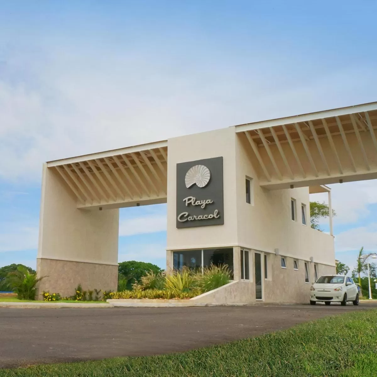 Facade/entrance, Property Building in Playa Caracol Residences