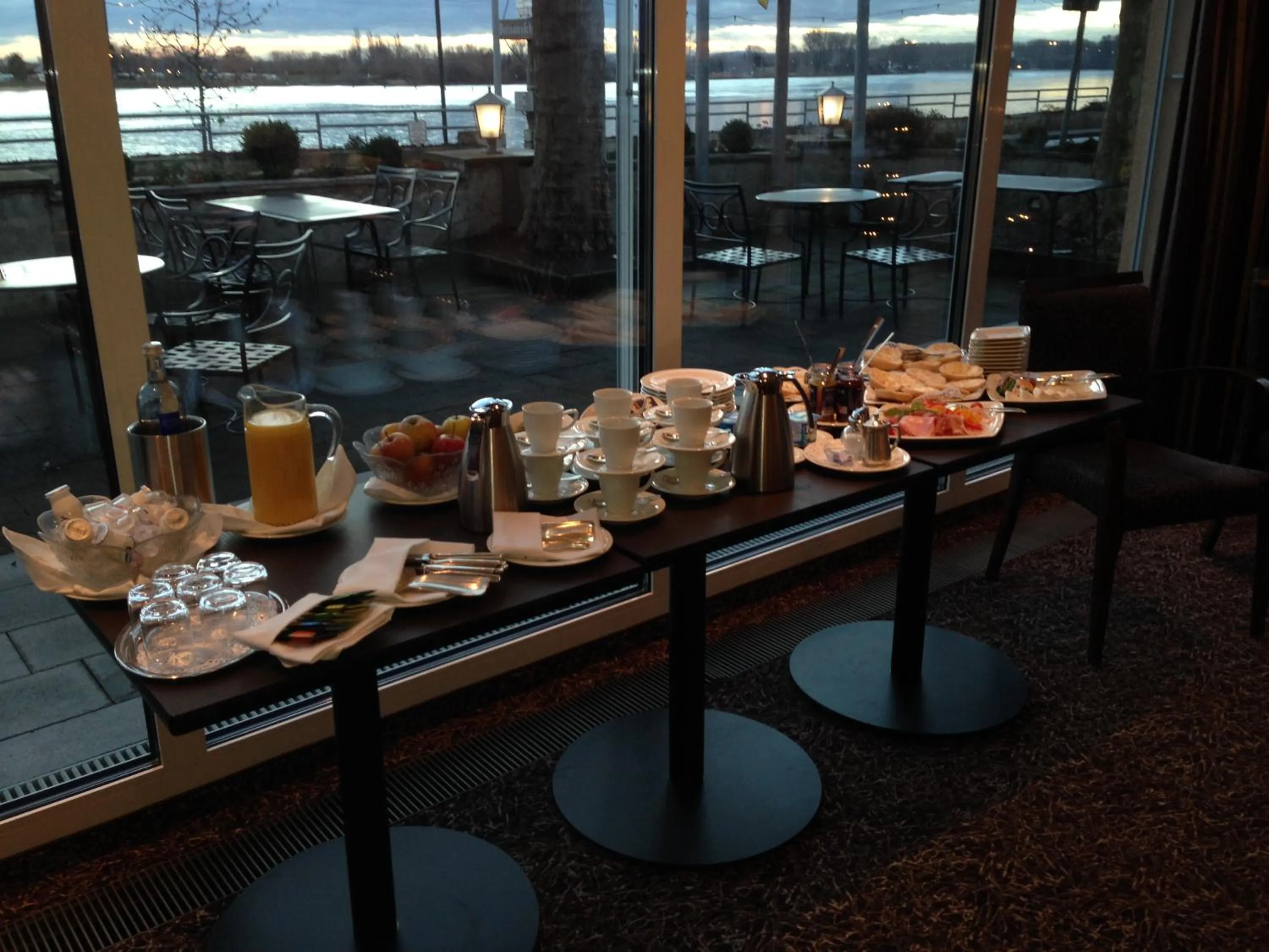 Food and drinks in Rhein-Hotel Nierstein