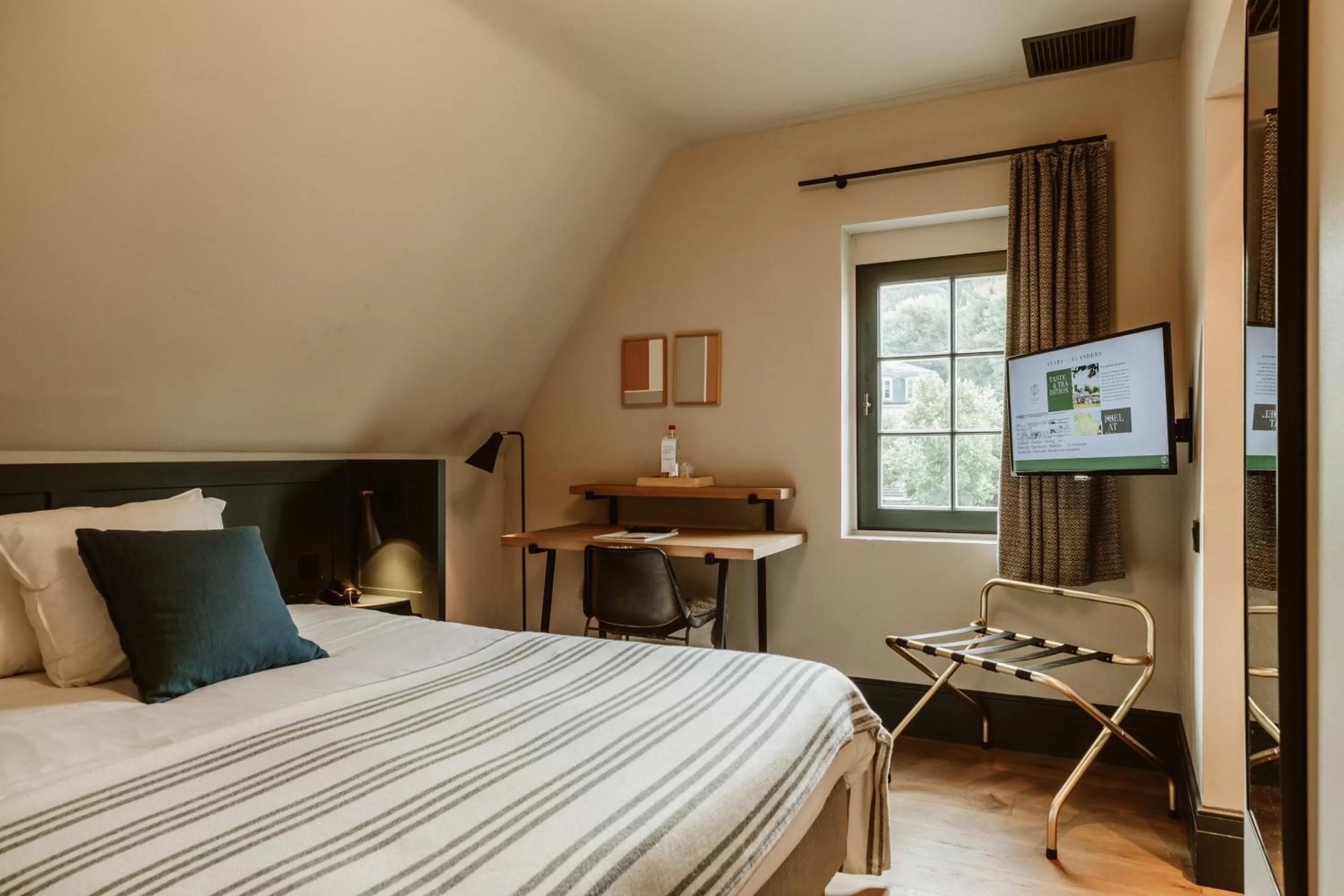 Bed in Auberge du Pêcheur