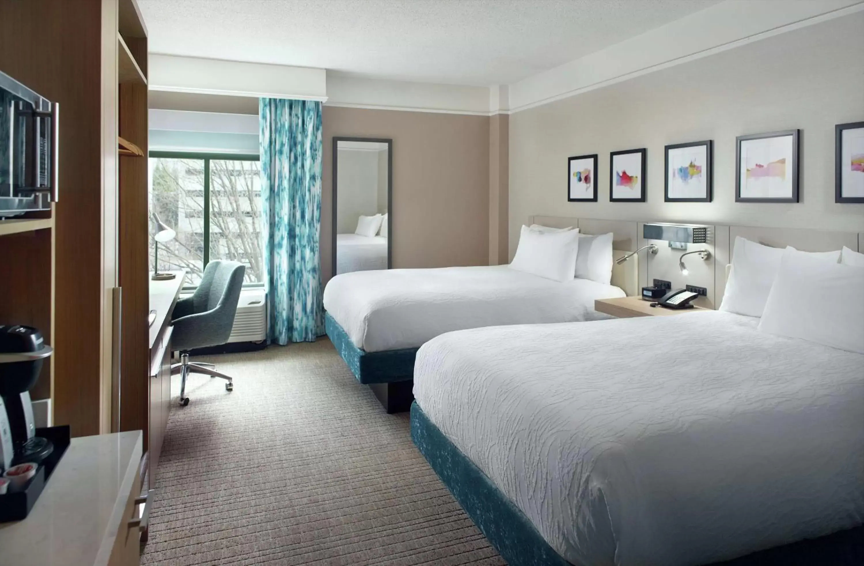 Double Room with Two Double Beds in Hilton Garden Inn Atlanta-Buckhead Double Room with Two Double Beds in Hilton Garden Inn Atlanta-Buckhead