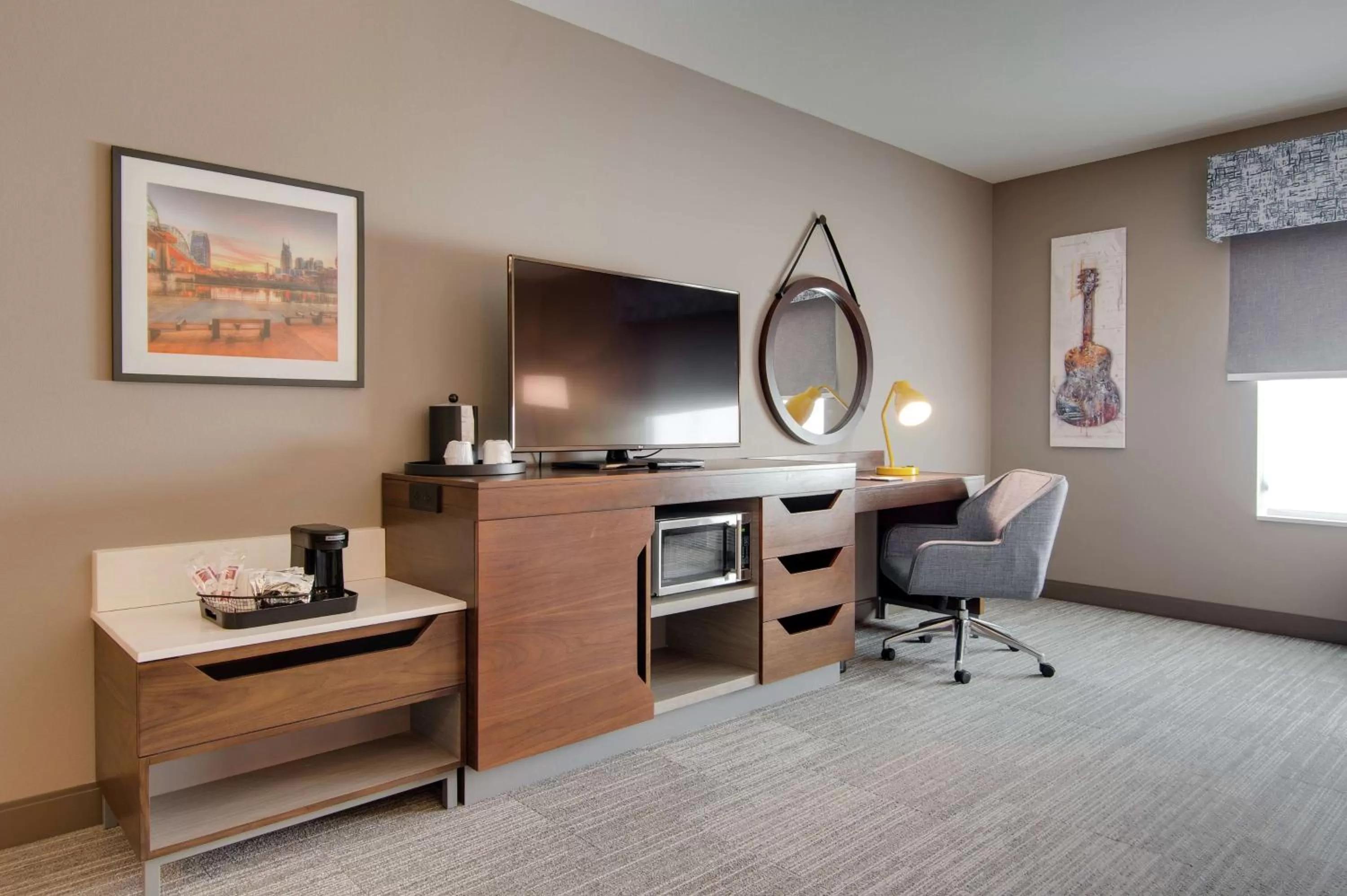 Bedroom in Hampton Inn & Suites by Hilton Nashville North Skyline