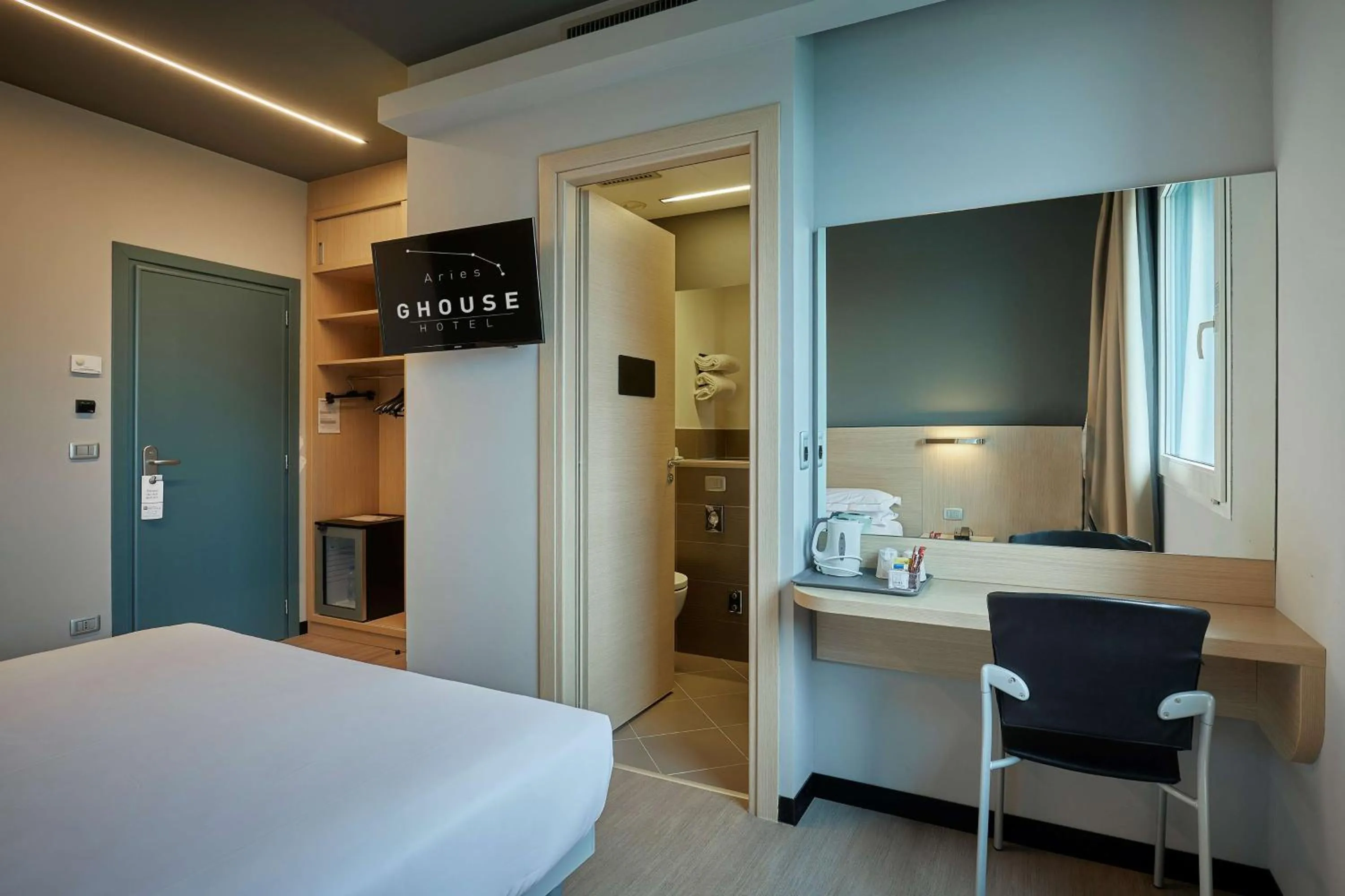 Comfort Double or Twin Room in The Aries Hotel