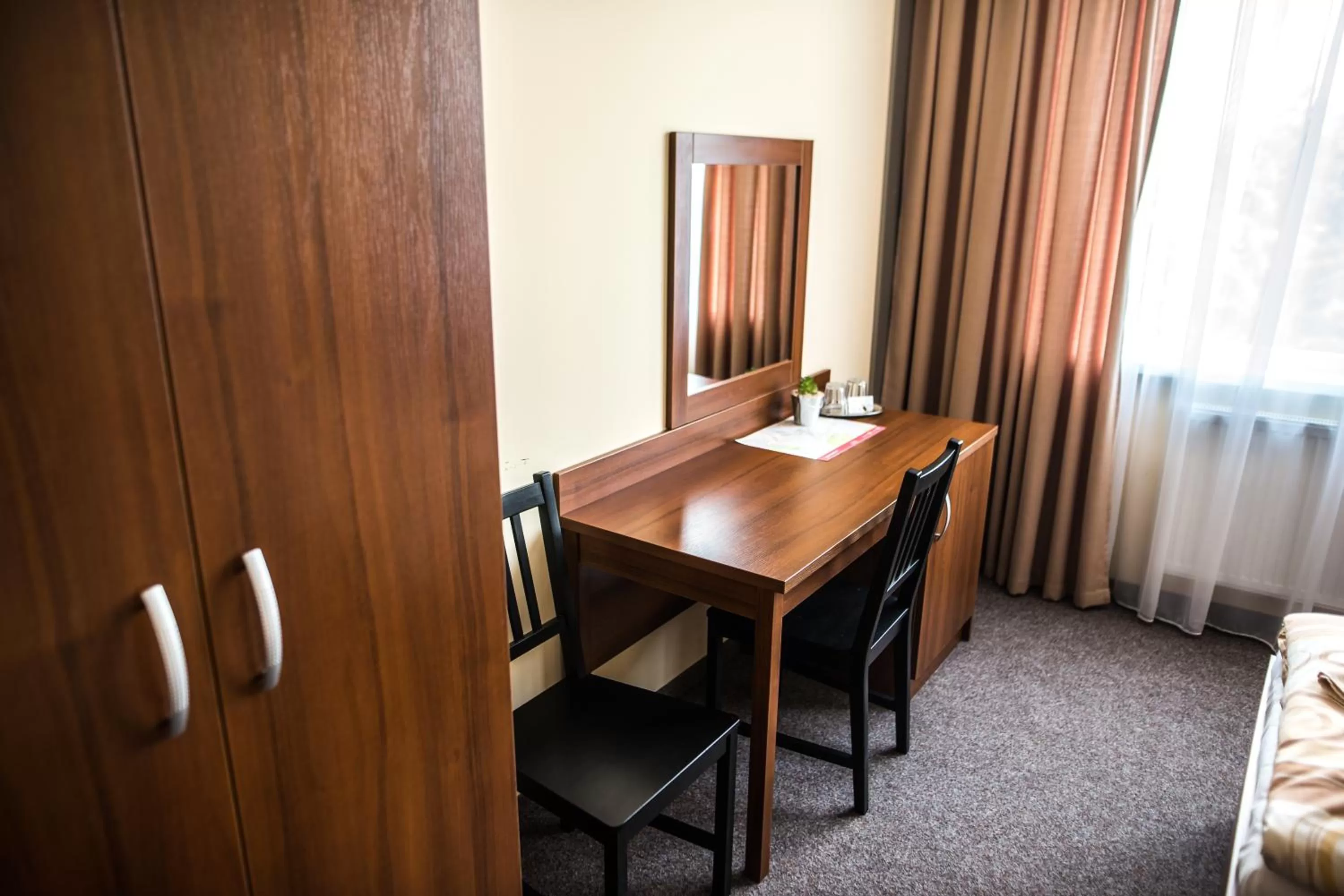 Photo of the whole room in City Hotel B&B, reception 24 7, 800m od-from R1, free parking