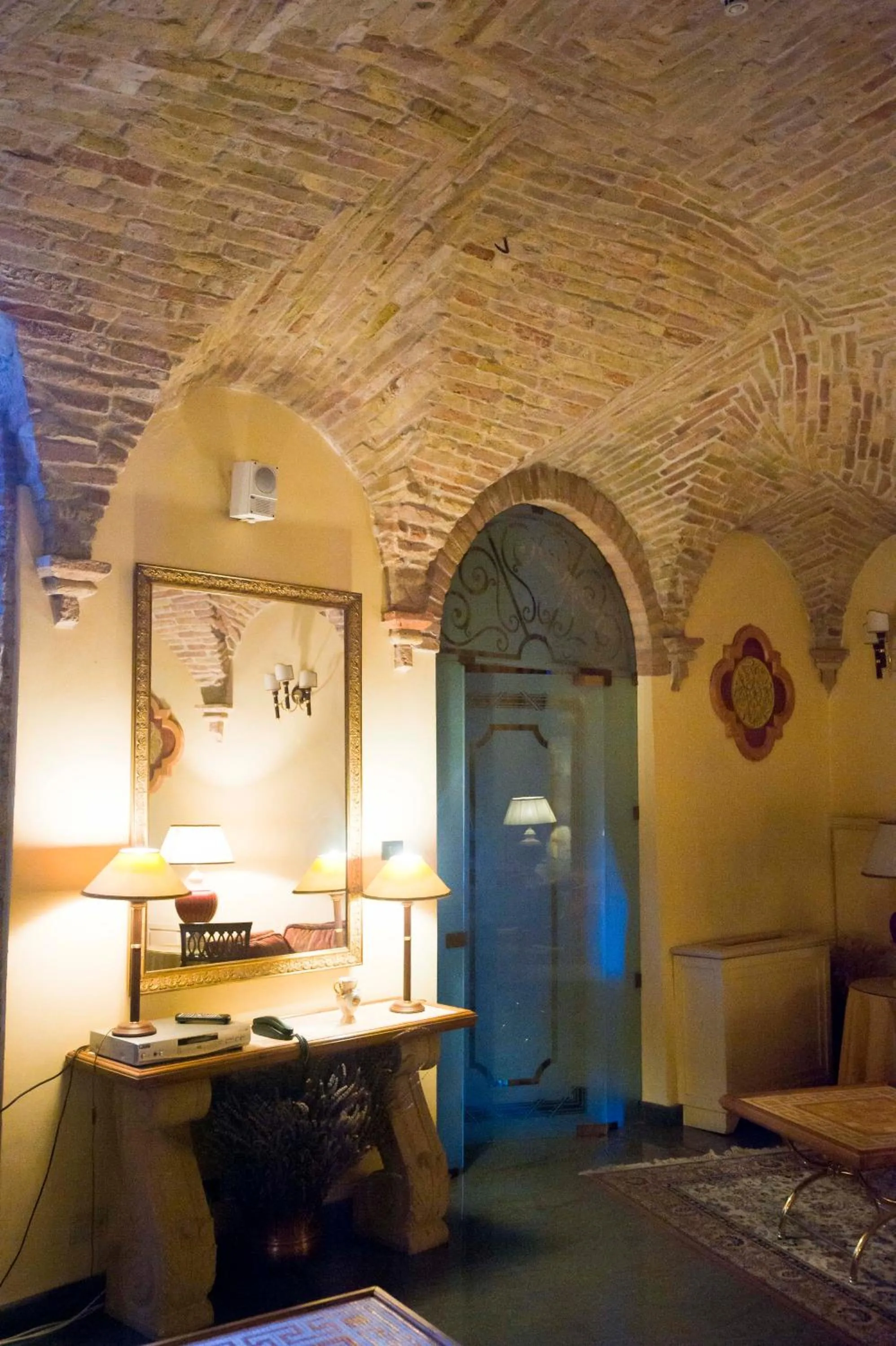 Communal lounge/ TV room in Hotel Fonte Cesia