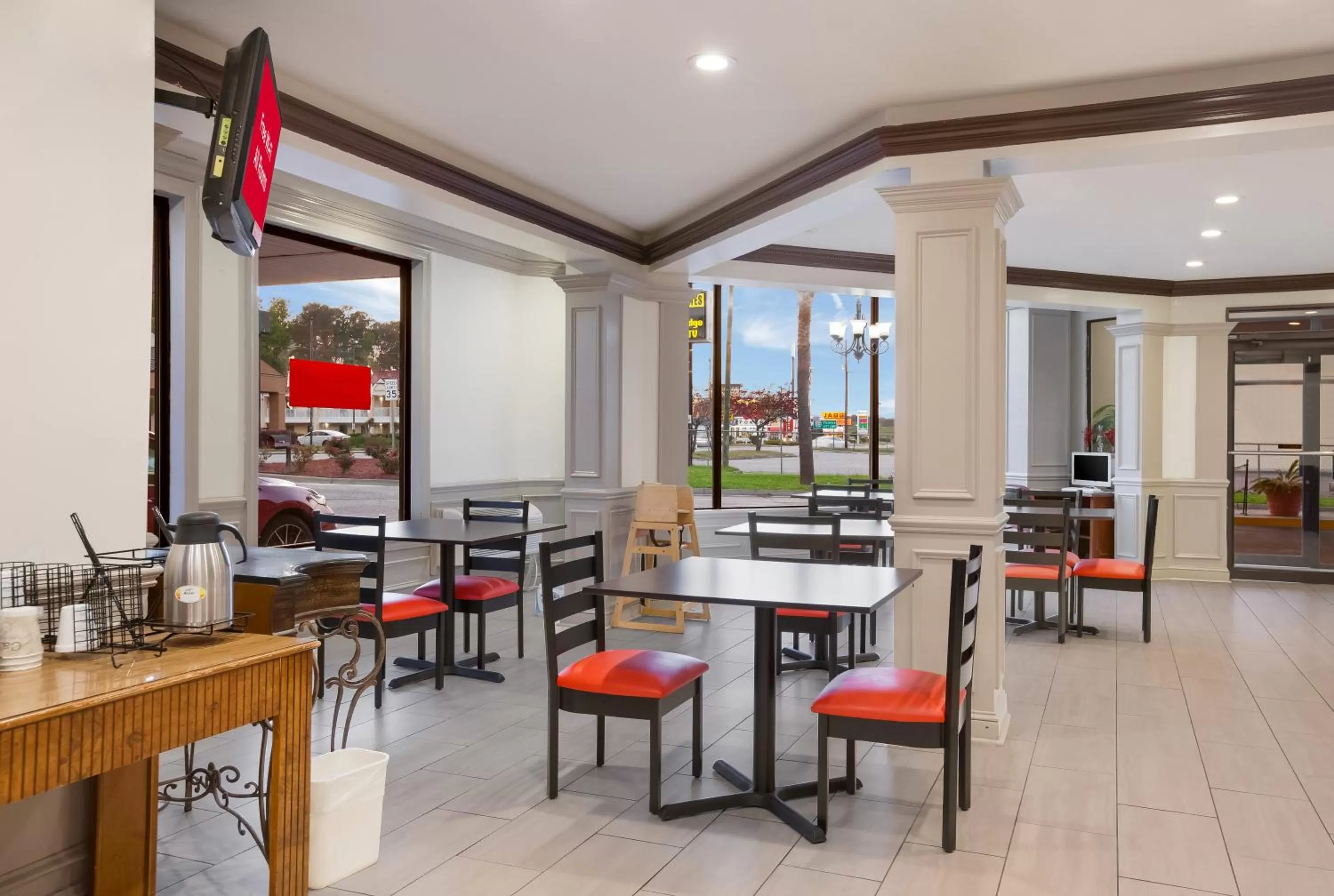 Breakfast in Red Roof Inn Dillon, SC