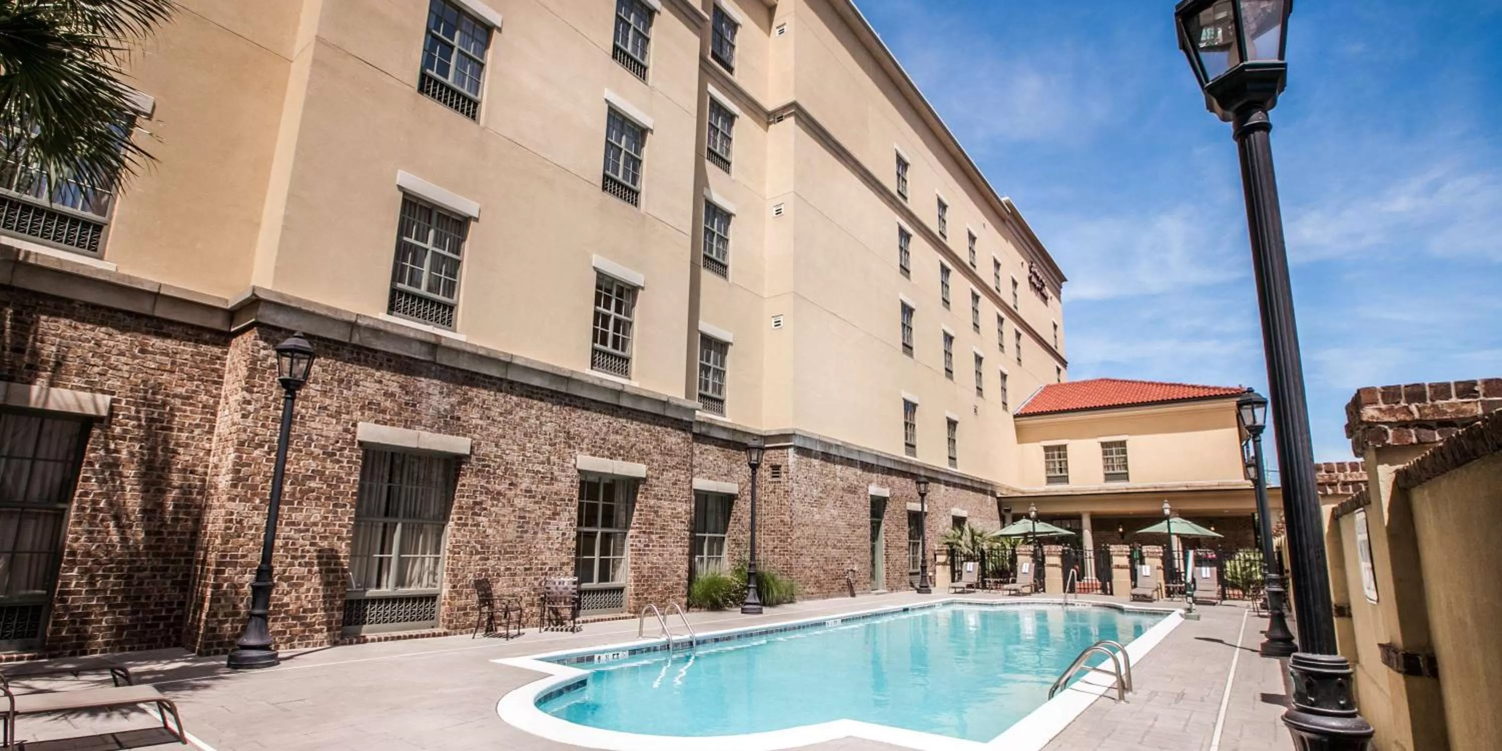 Pool view in Hampton Inn & Suites Savannah Historic District