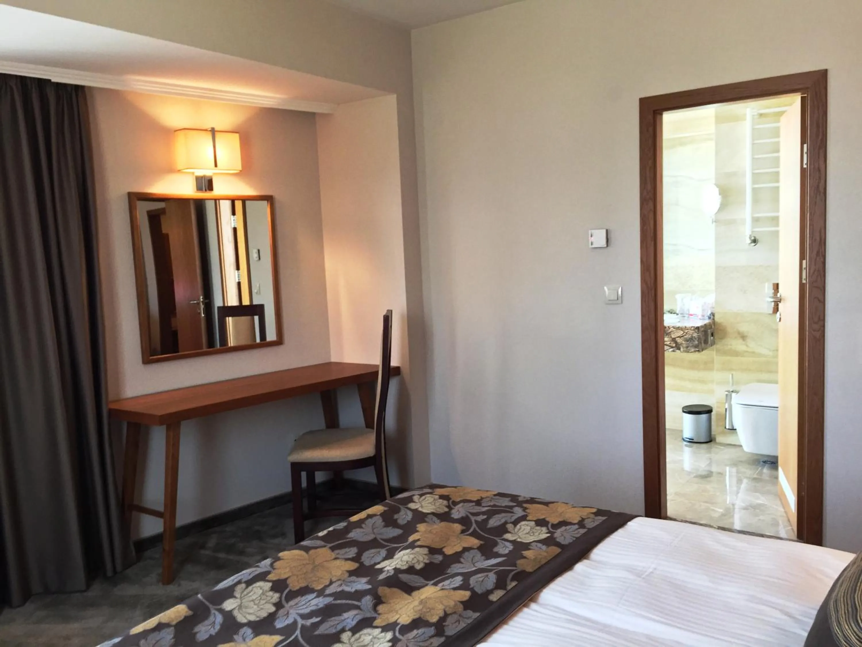 Bed in Hotel Golden Tulip Varna