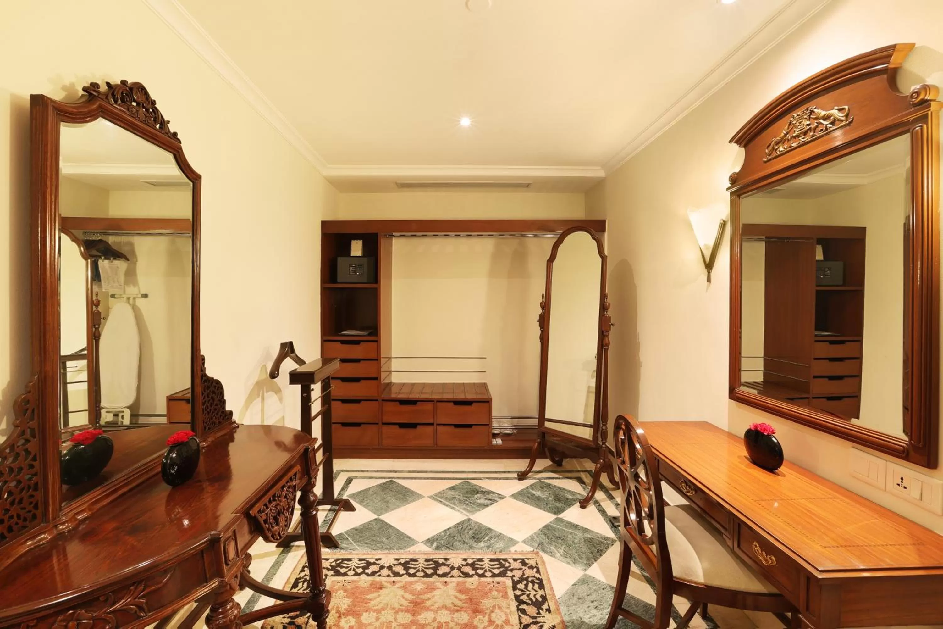 Area and facilities in The Imperial, New Delhi