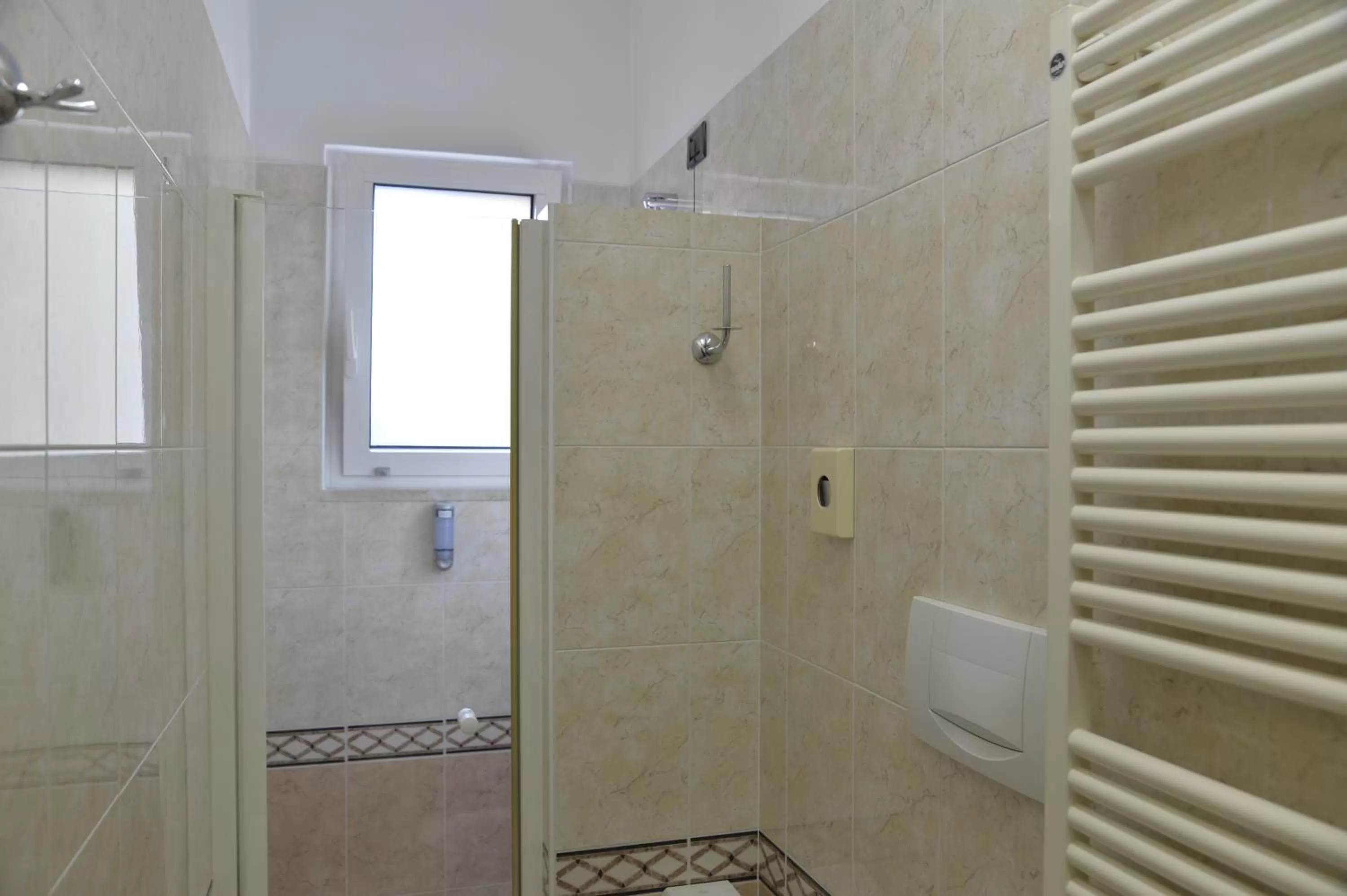 Shower in Best Western Plus Soave Hotel