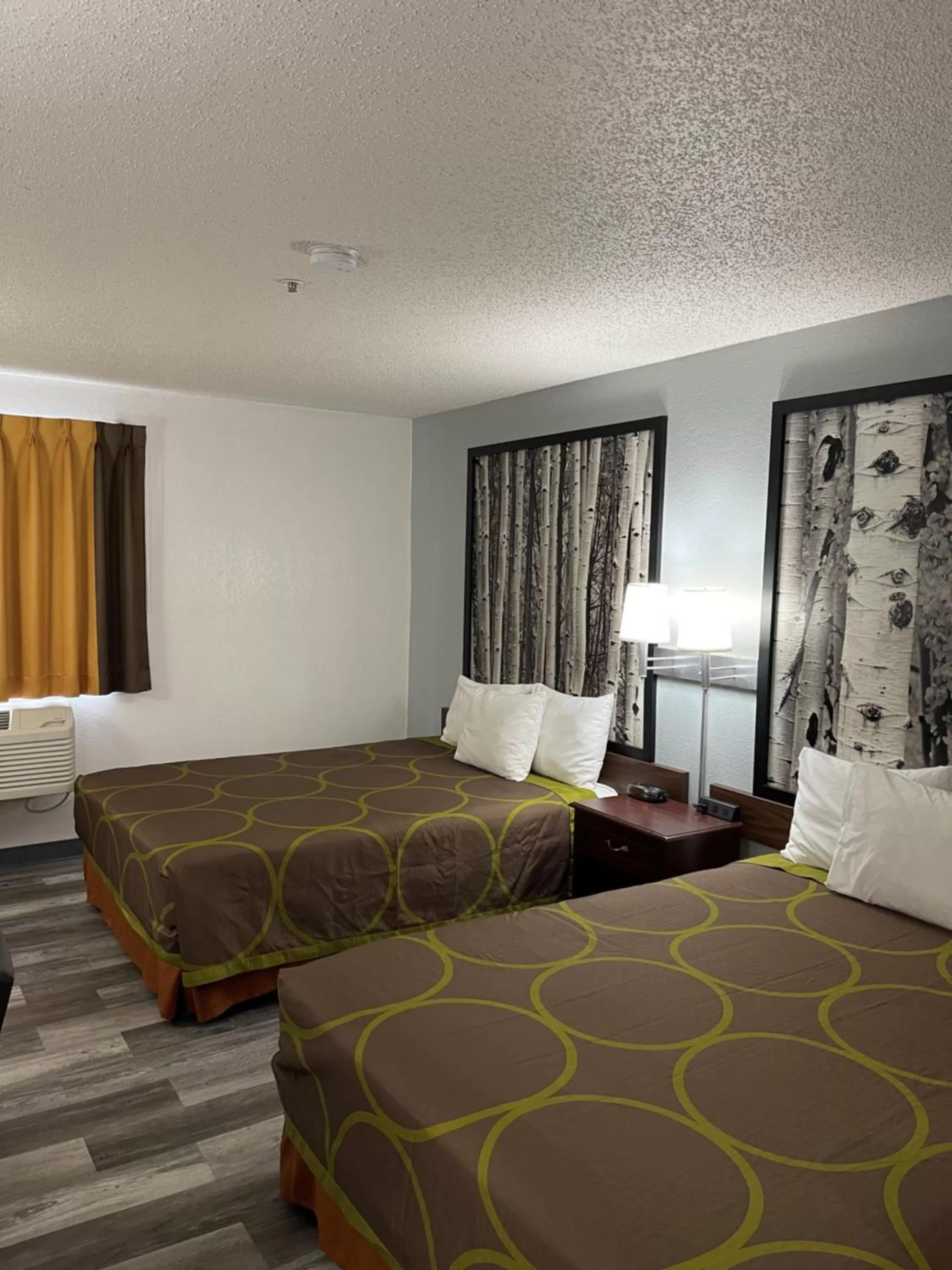 Bed in Super 8 by Wyndham Trinidad