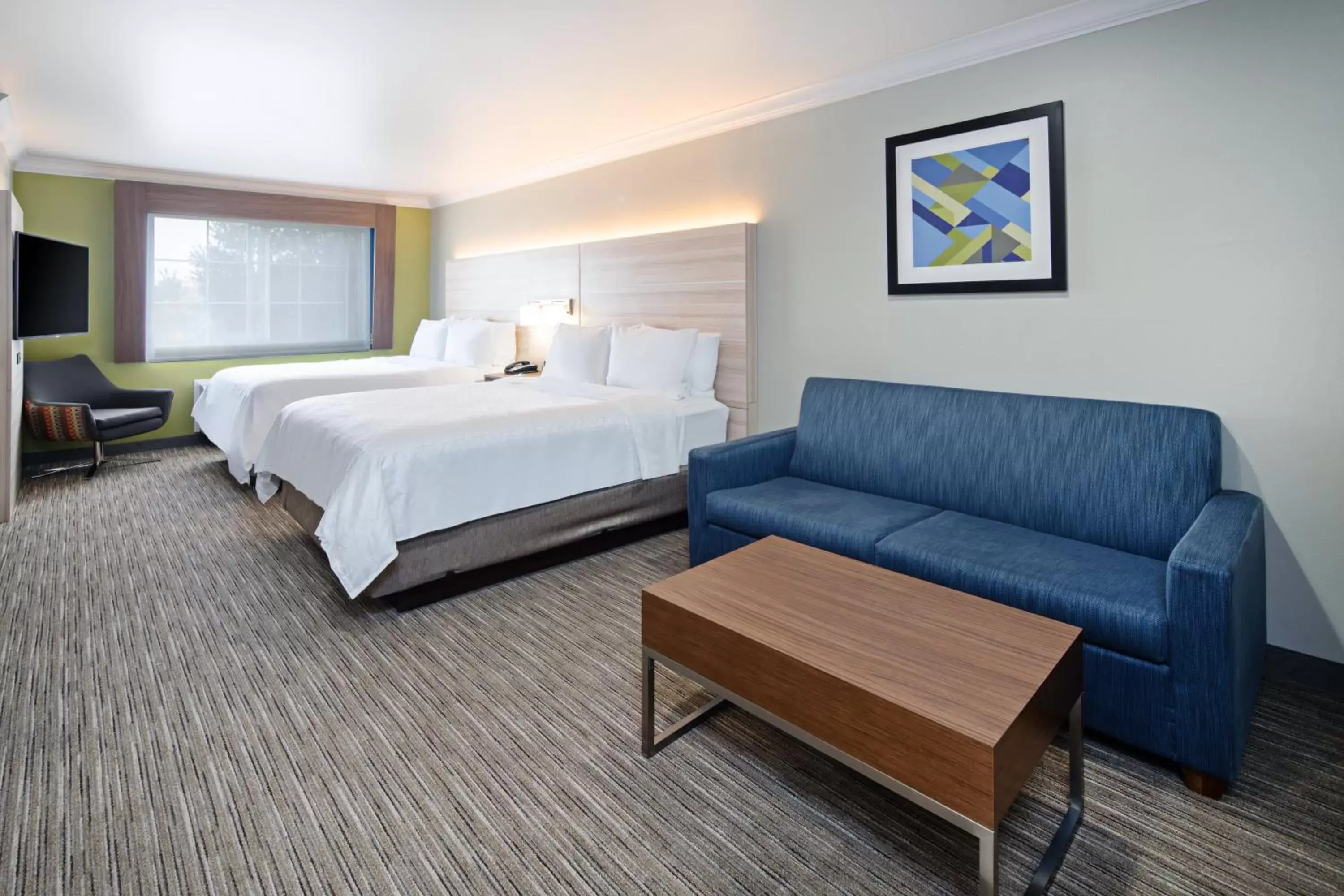 Queen Suite with Two Queen Beds in Holiday Inn Express & Suites Watsonville by IHG Queen Suite with Two Queen Beds in Holiday Inn Express & Suites Watsonville by IHG