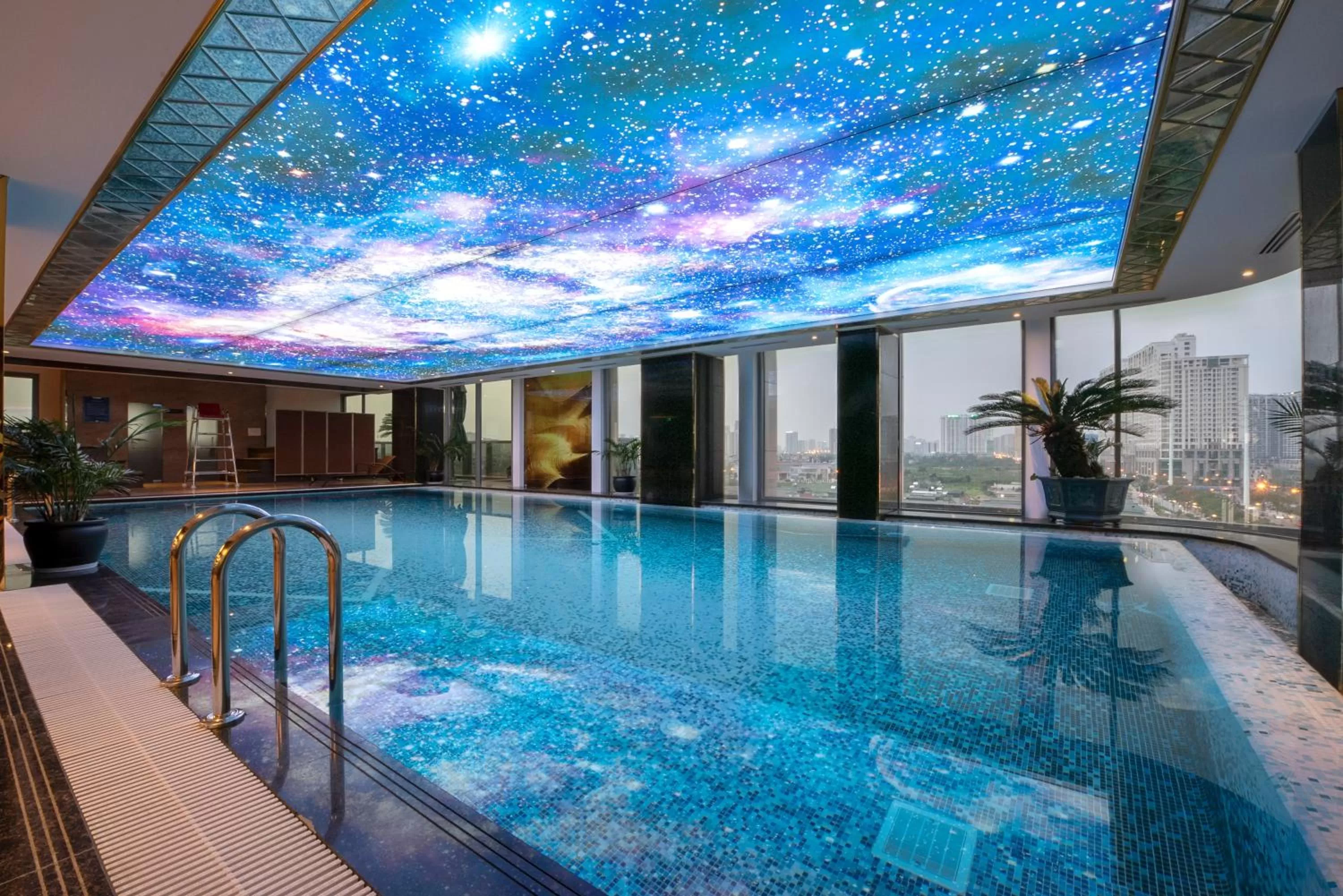 Swimming pool in Wyndham Garden Hanoi
