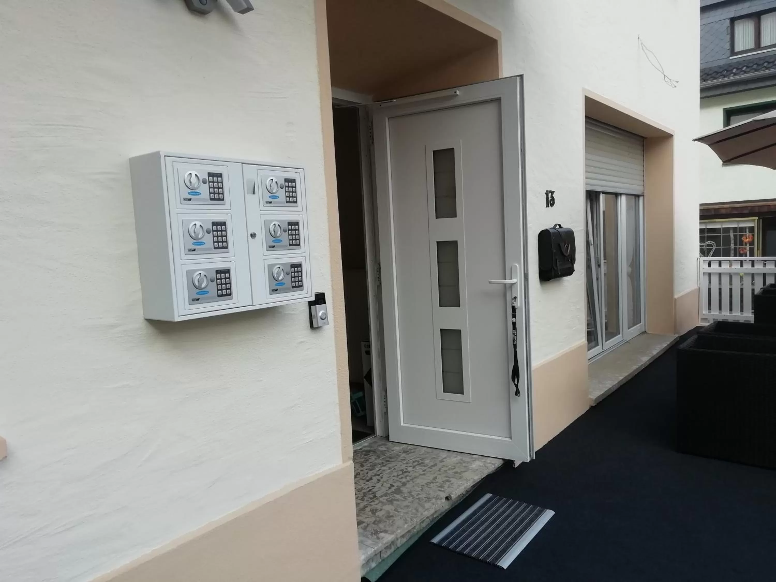 Facade/entrance in Gästehaus - Café Frank