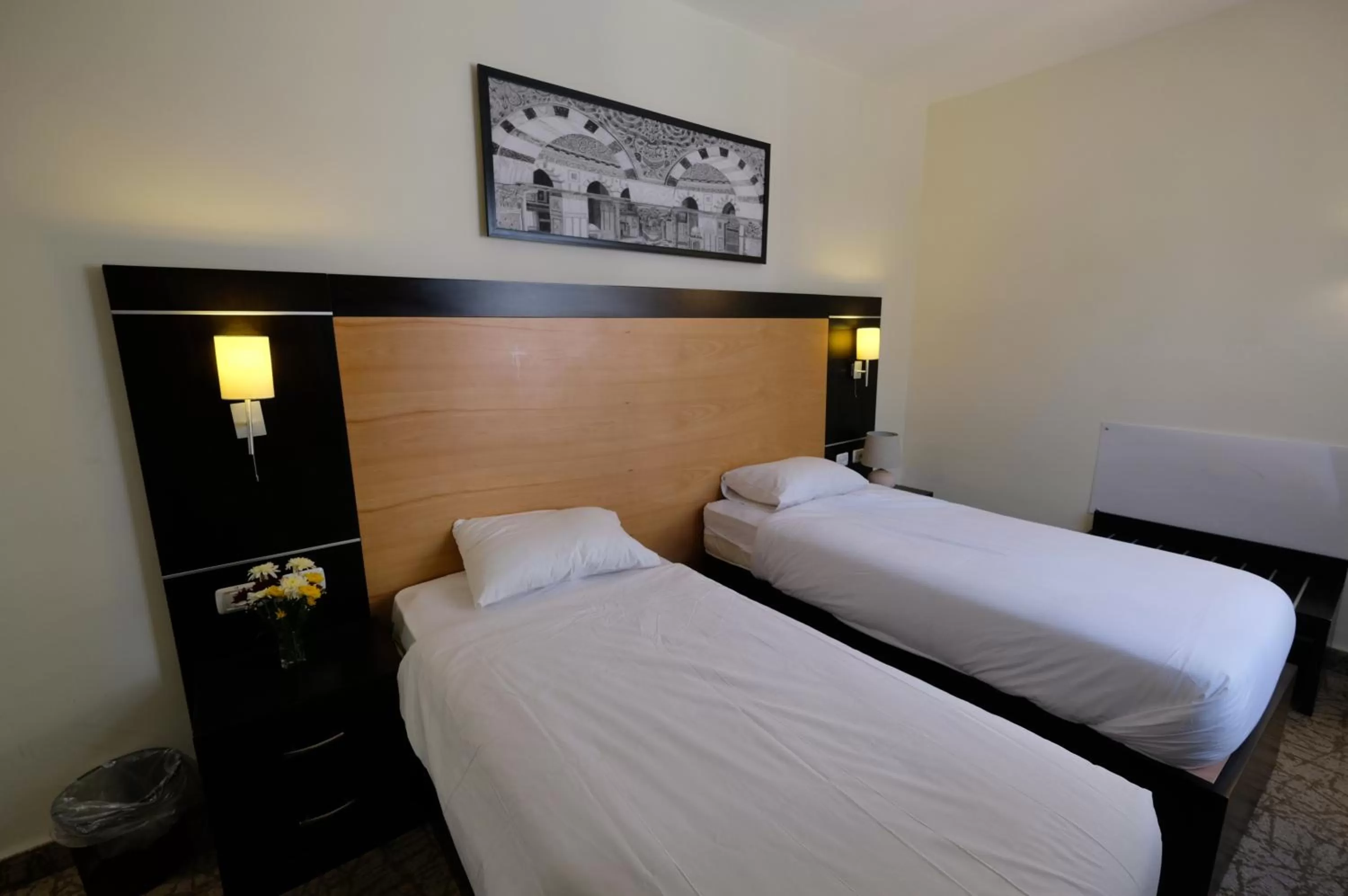 Bedroom, Bed in New Capitol Hotel - Jerusalem