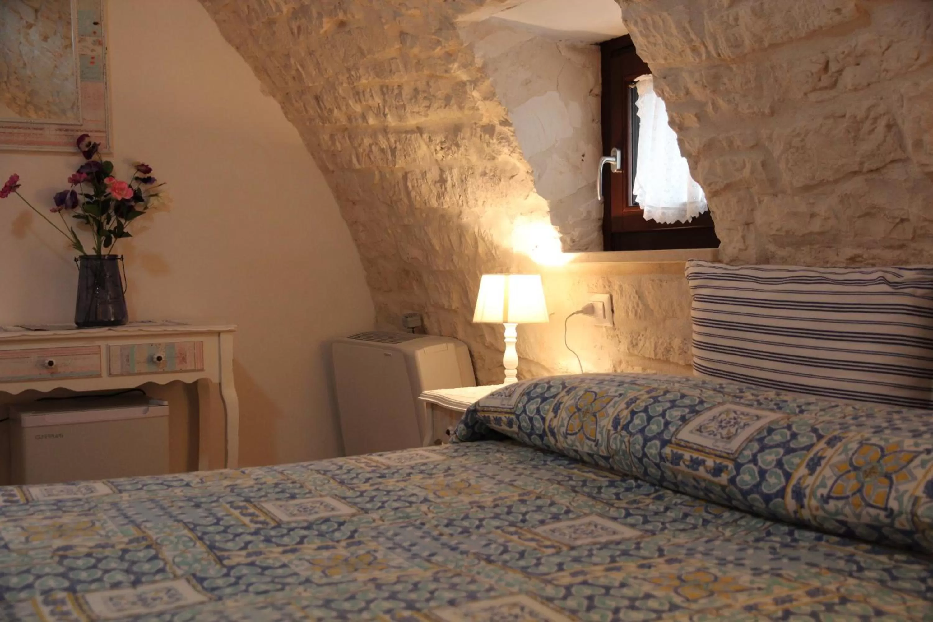 Bedroom, Bed in Trulli Donna Isabella