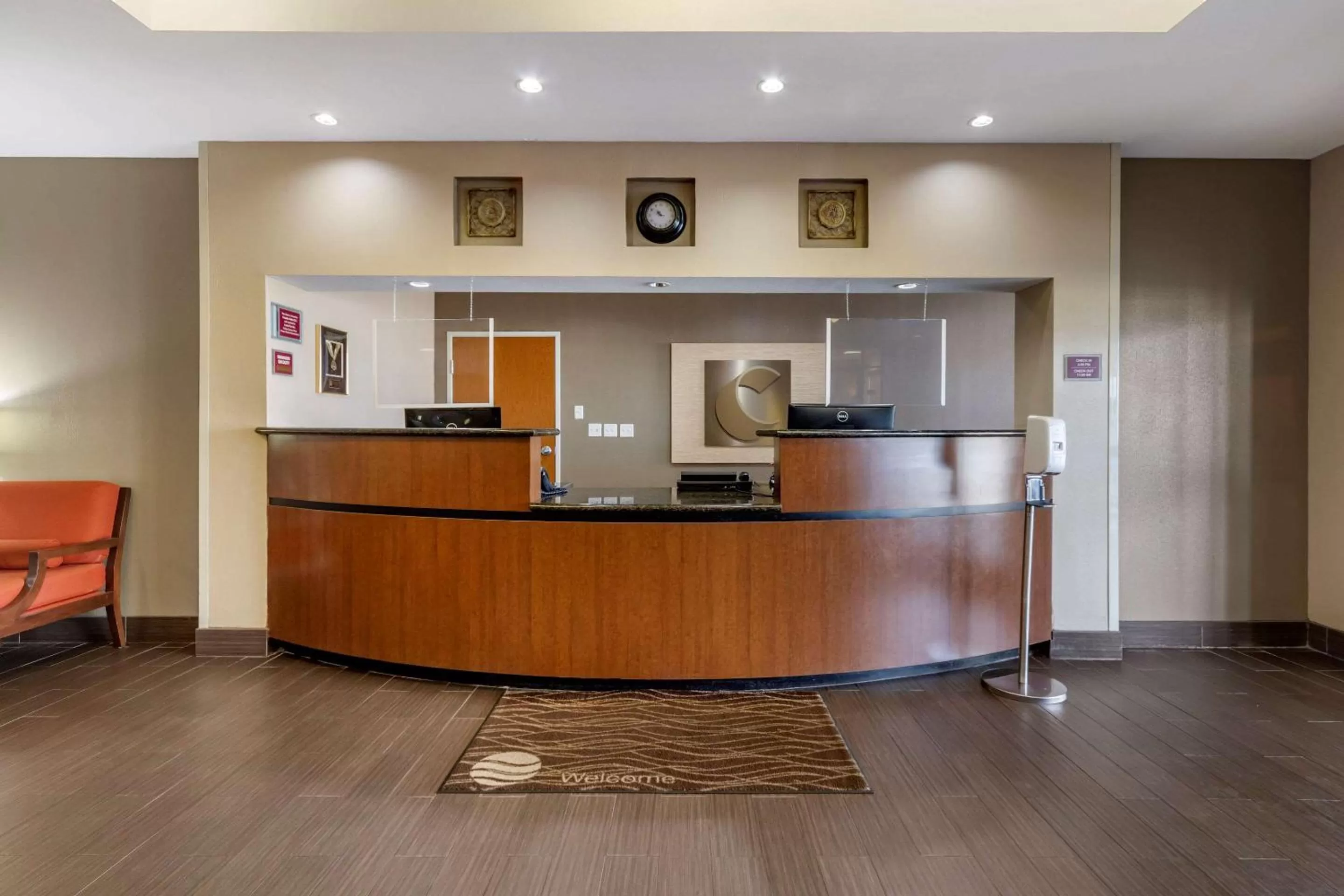 Lobby or reception in Comfort Inn & Suites Shawnee North near I-40