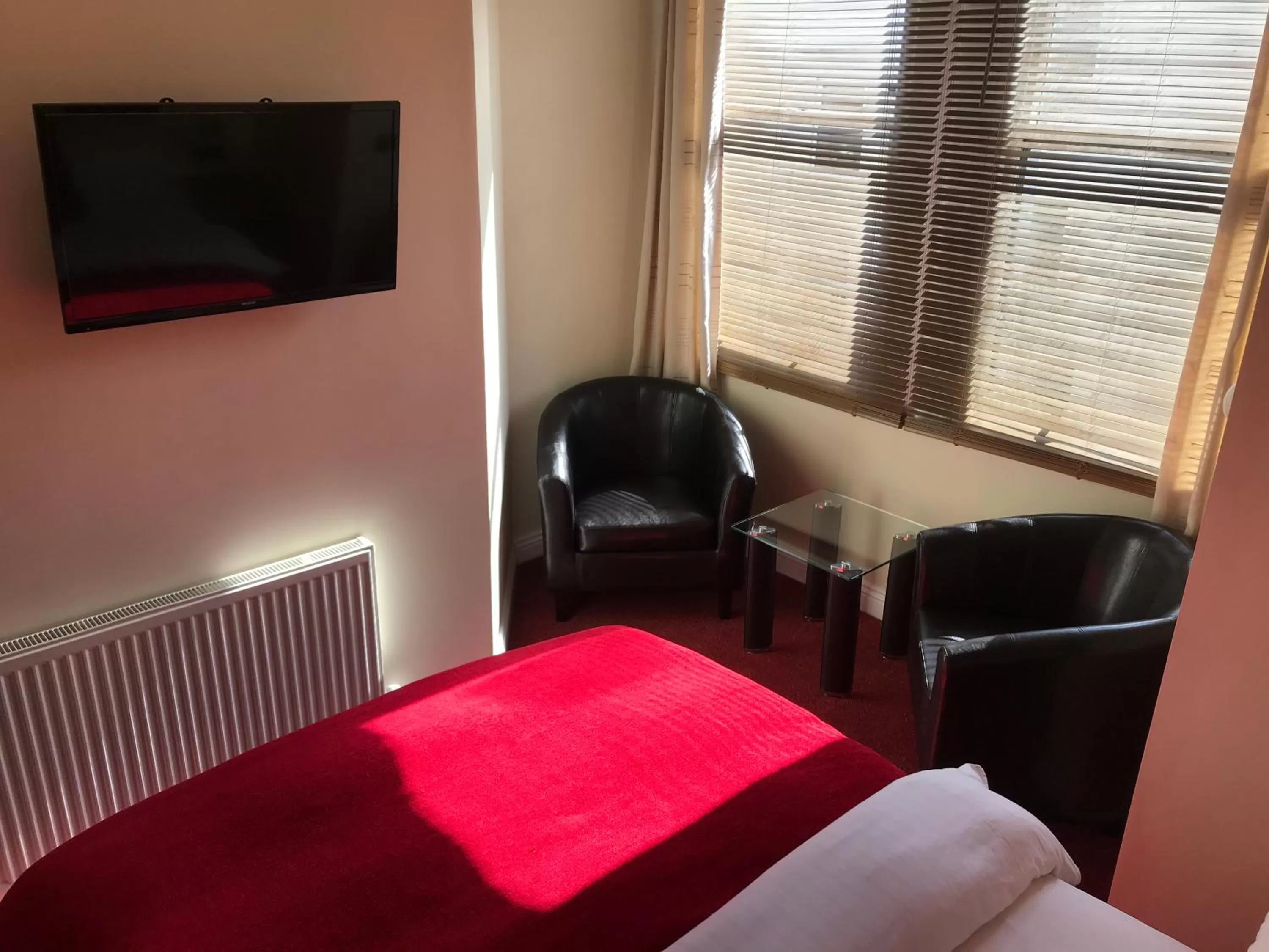 Bedroom, Bed in Cassandra Guest House