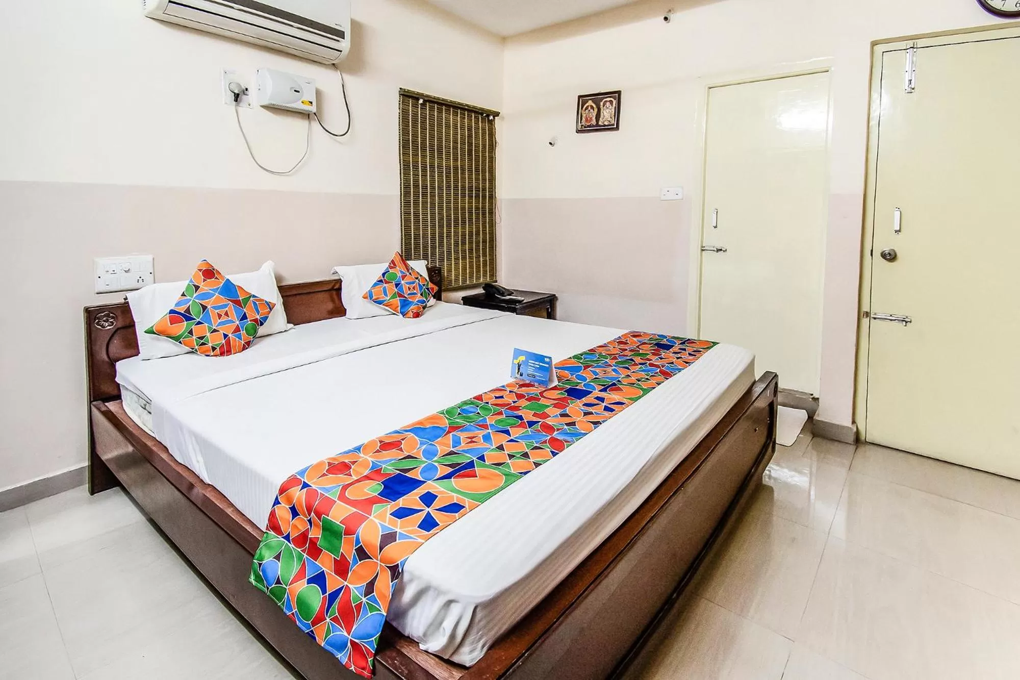 Bedroom, Bed in FabHotel Aditya Yatri Nivas