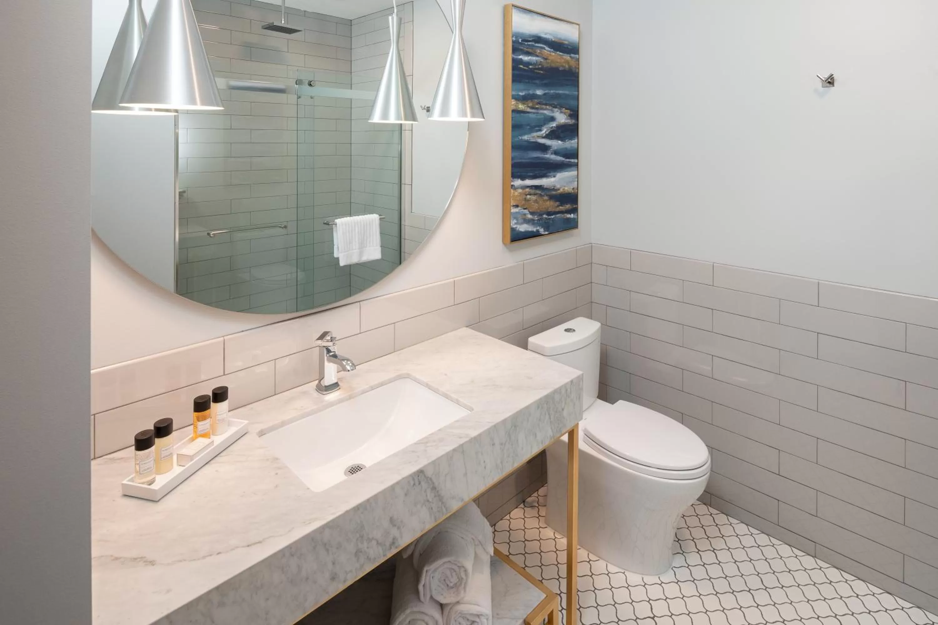 Toilet in Hotel On Phillips