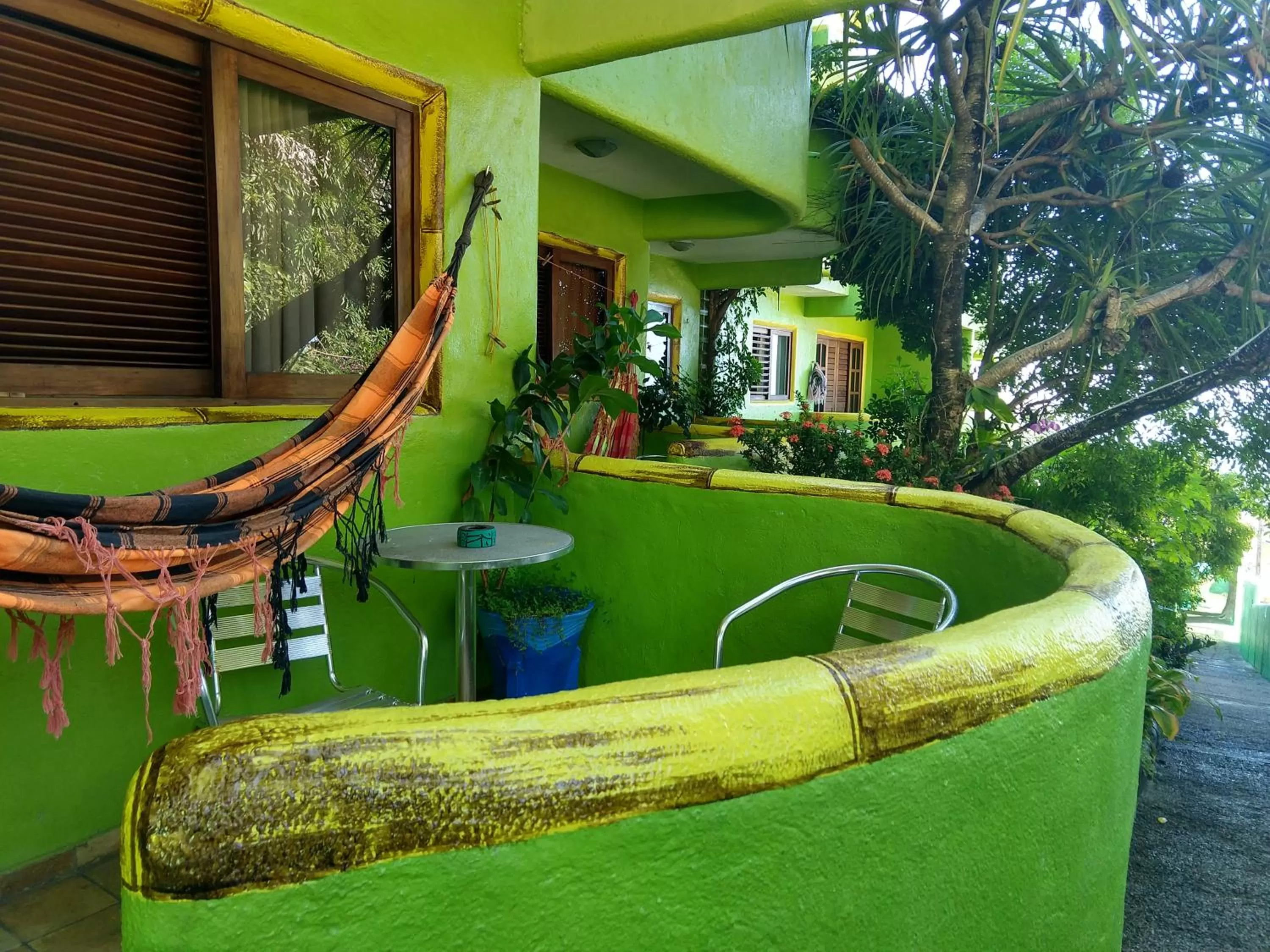 Facade/entrance, Garden in Bamboo Flat