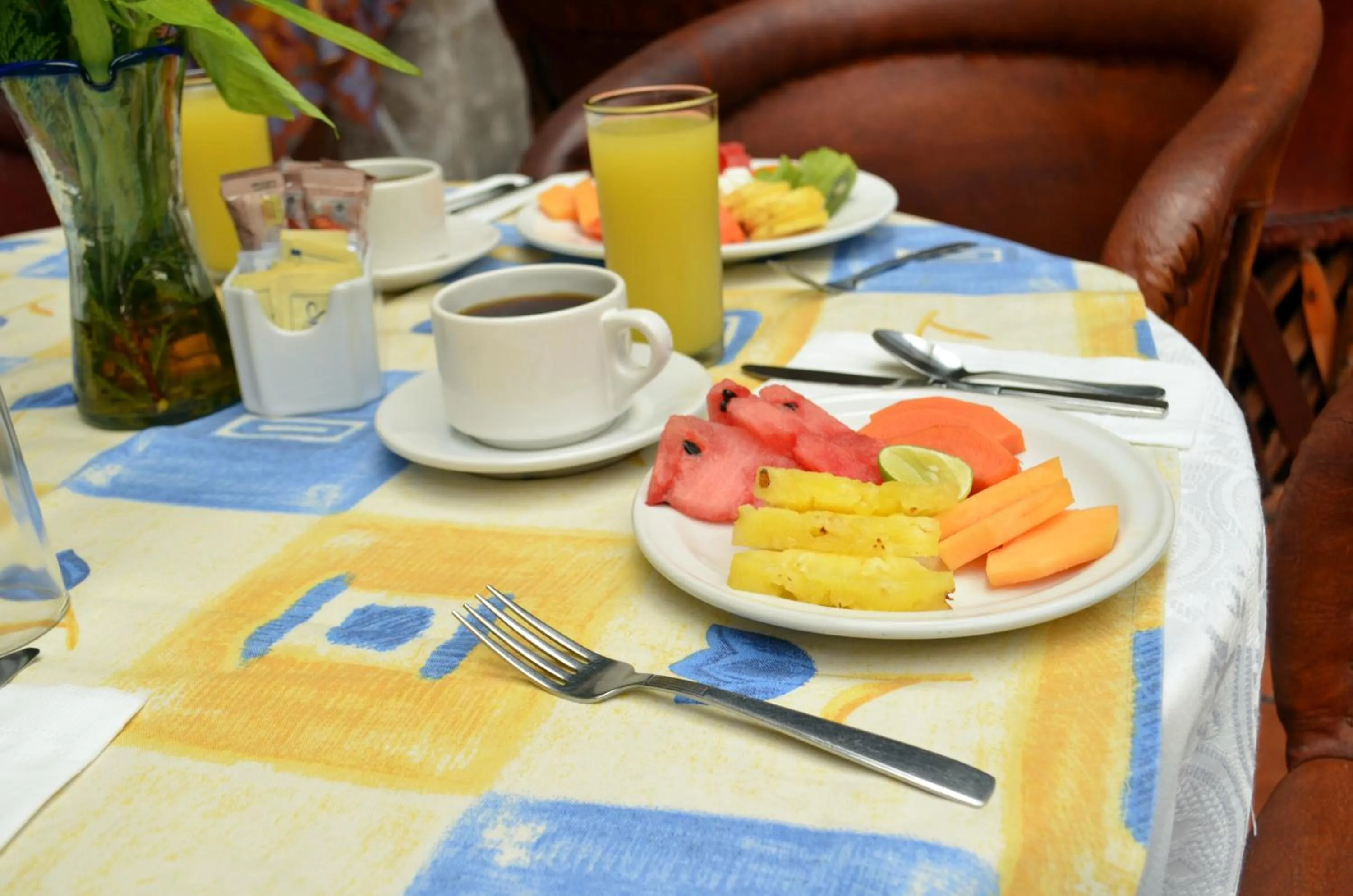 Breakfast in Howard Johnson by Wyndham Morelia Calle Real