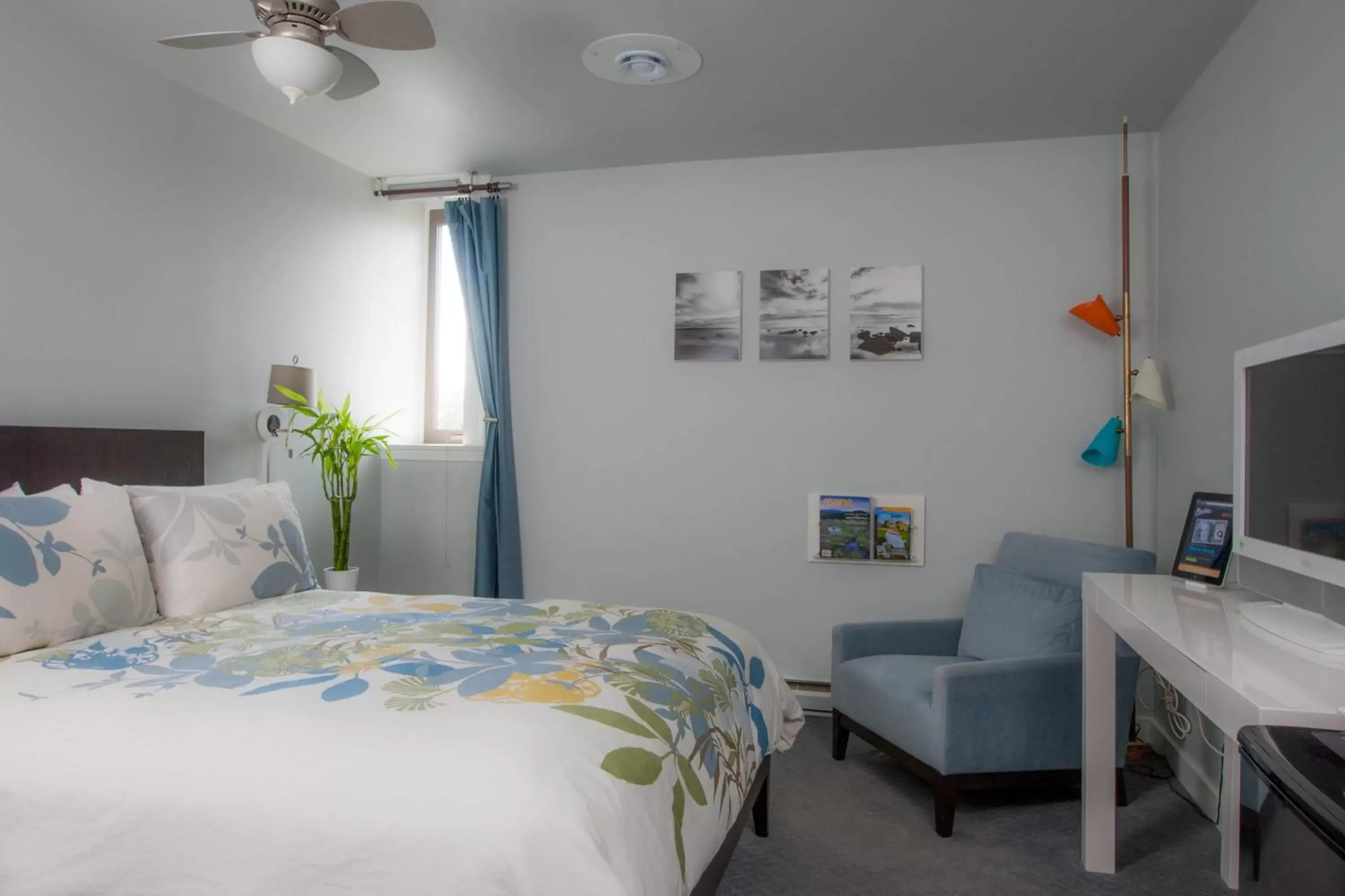 Queen Room in Ale House Inn Queen Room in Ale House Inn