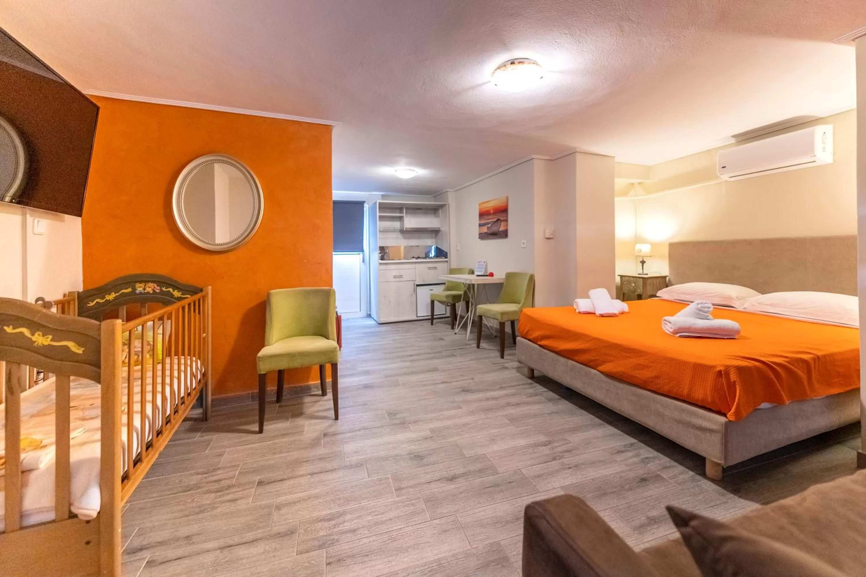 Bed in Apartments Tina FREE transfer from-to the airport