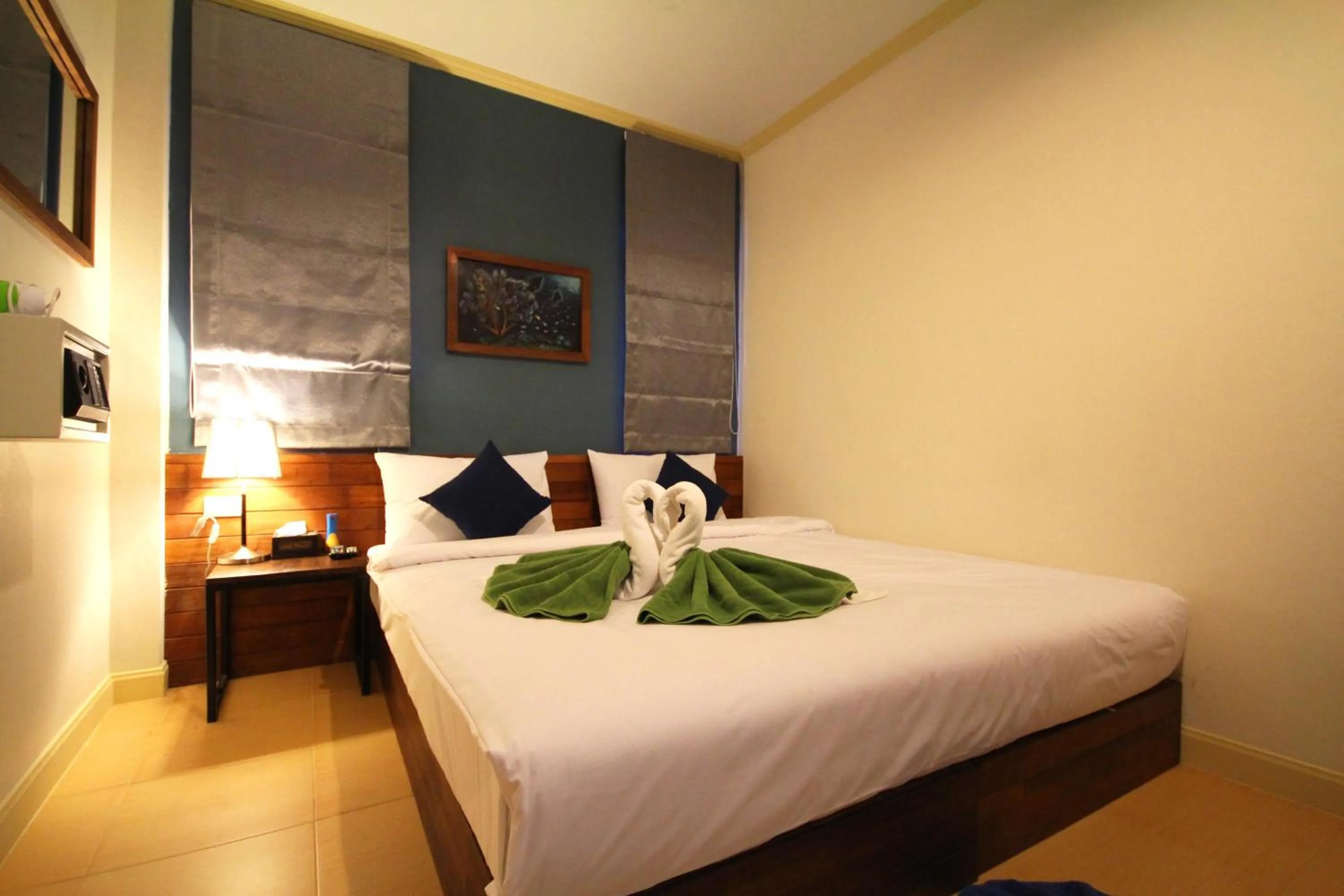 Bedroom, Bed in Lemonade Boutique Inn