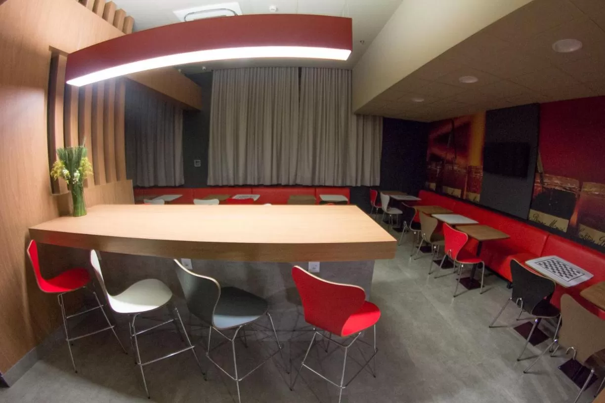 Restaurant/places to eat in ibis Catalao