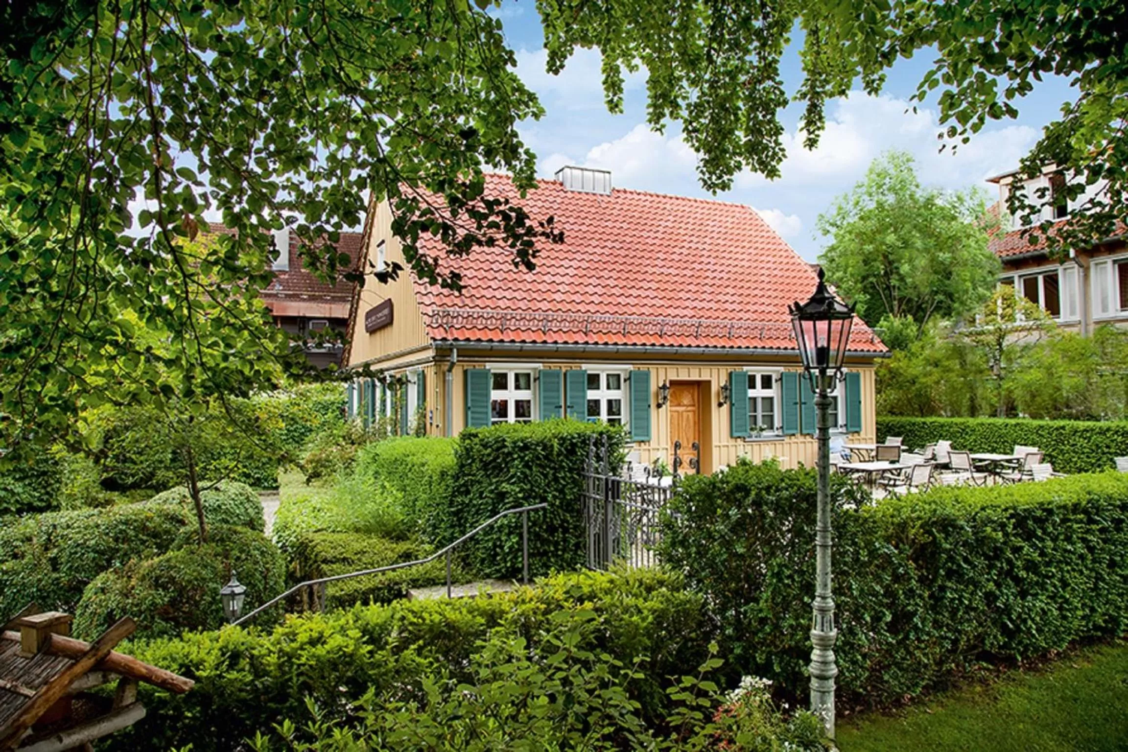 Property building in Boutique Hotel SEITNER HOF München Pullach