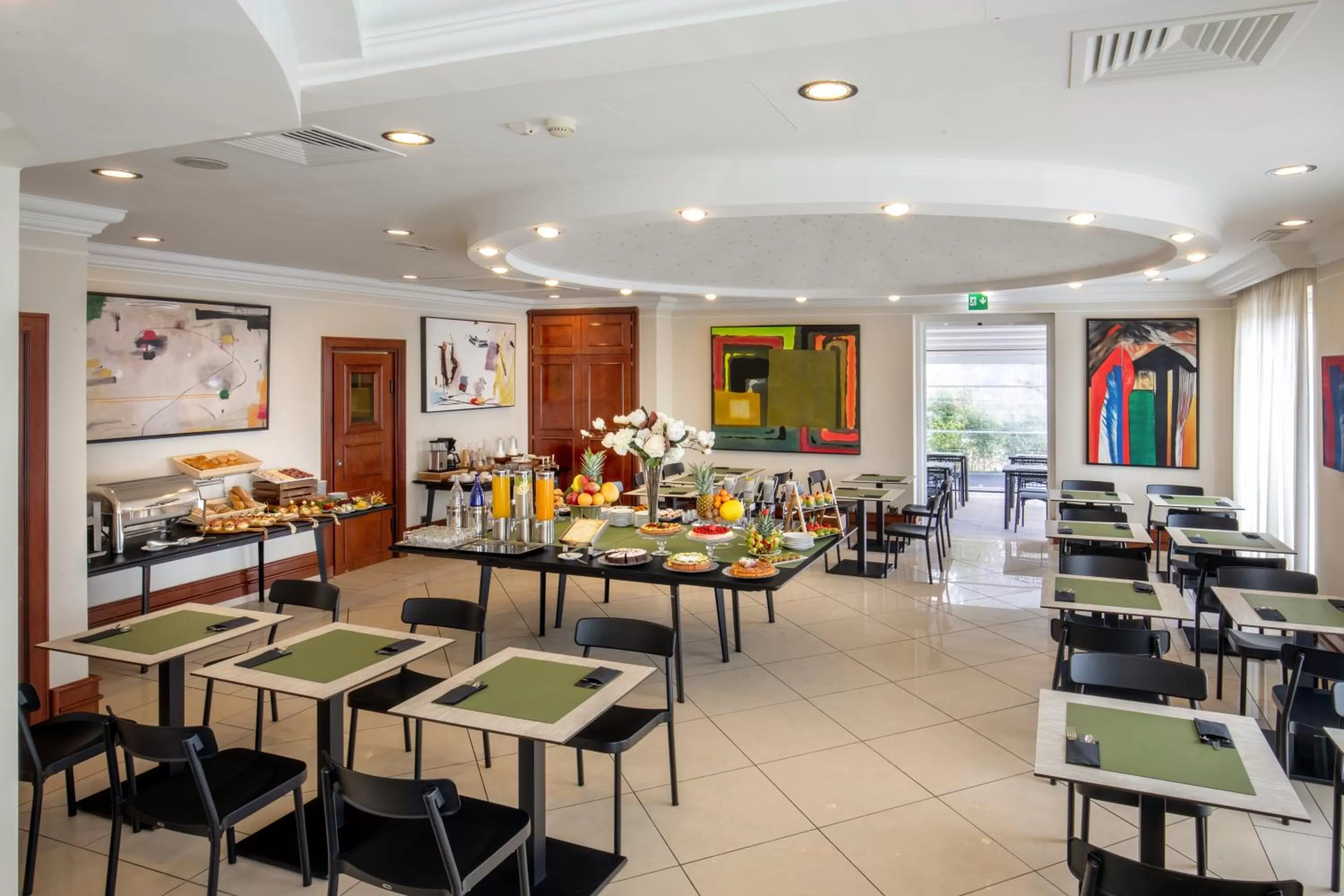 Breakfast in Best Western Hotel Viterbo