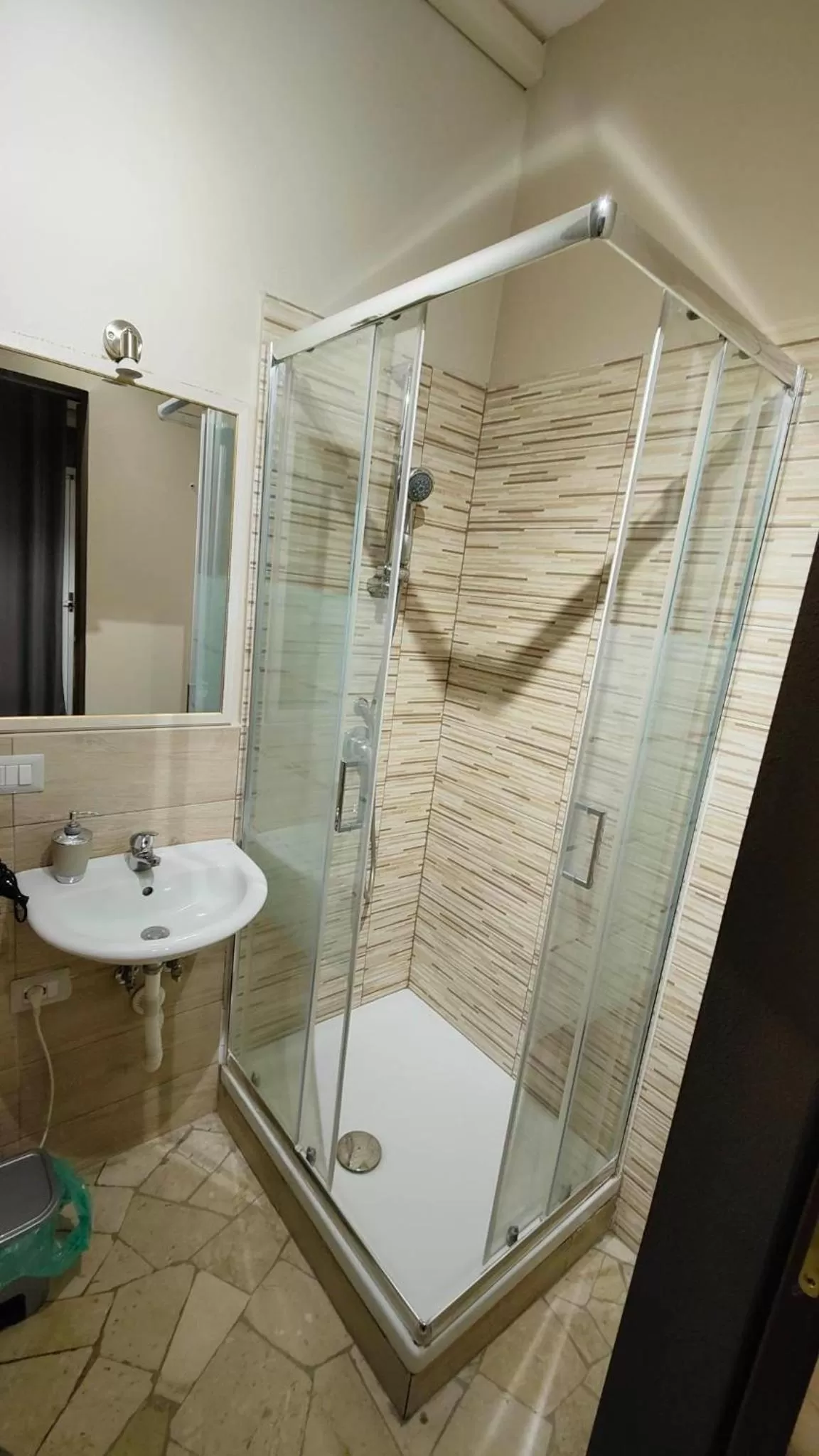 Bathroom in Etnea glamour house