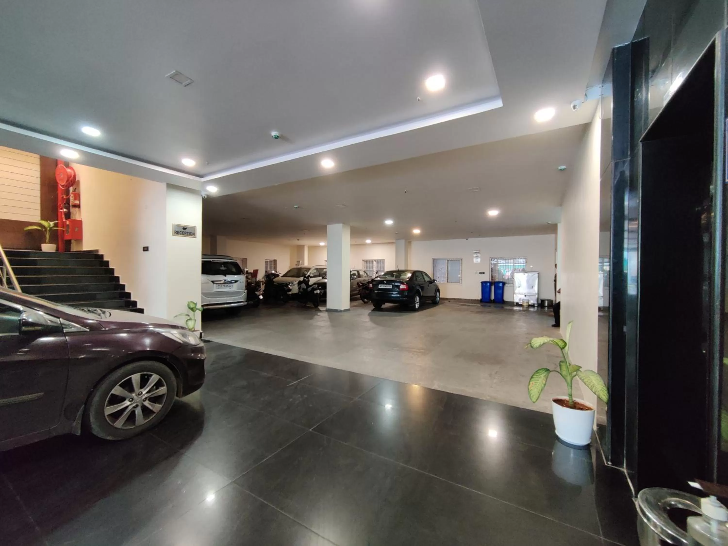 Parking in PARK SIGNATURE HOTELS - Royal Benza