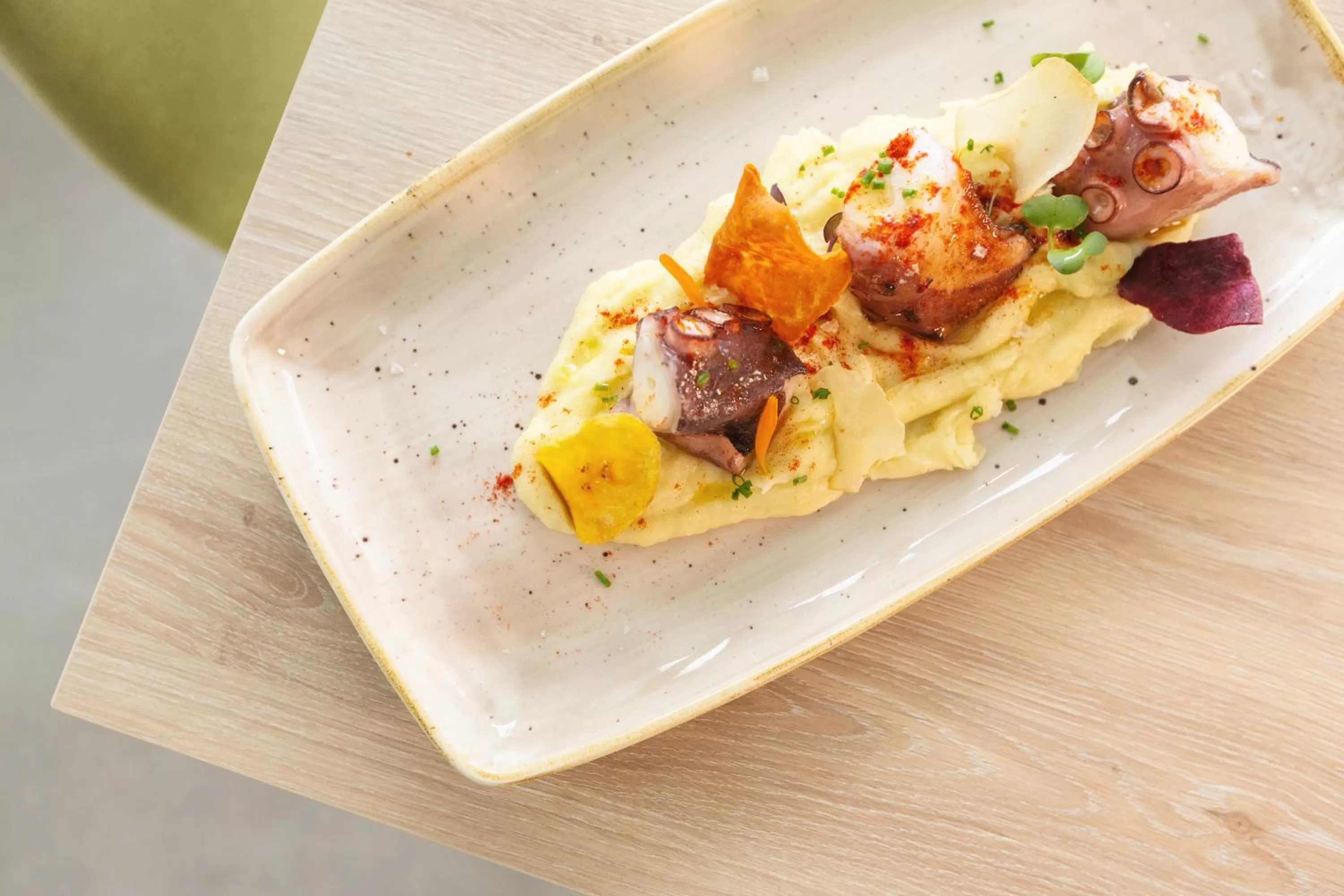 Restaurant/places to eat in Holiday Inn Barcelona - Sant Cugat by IHG