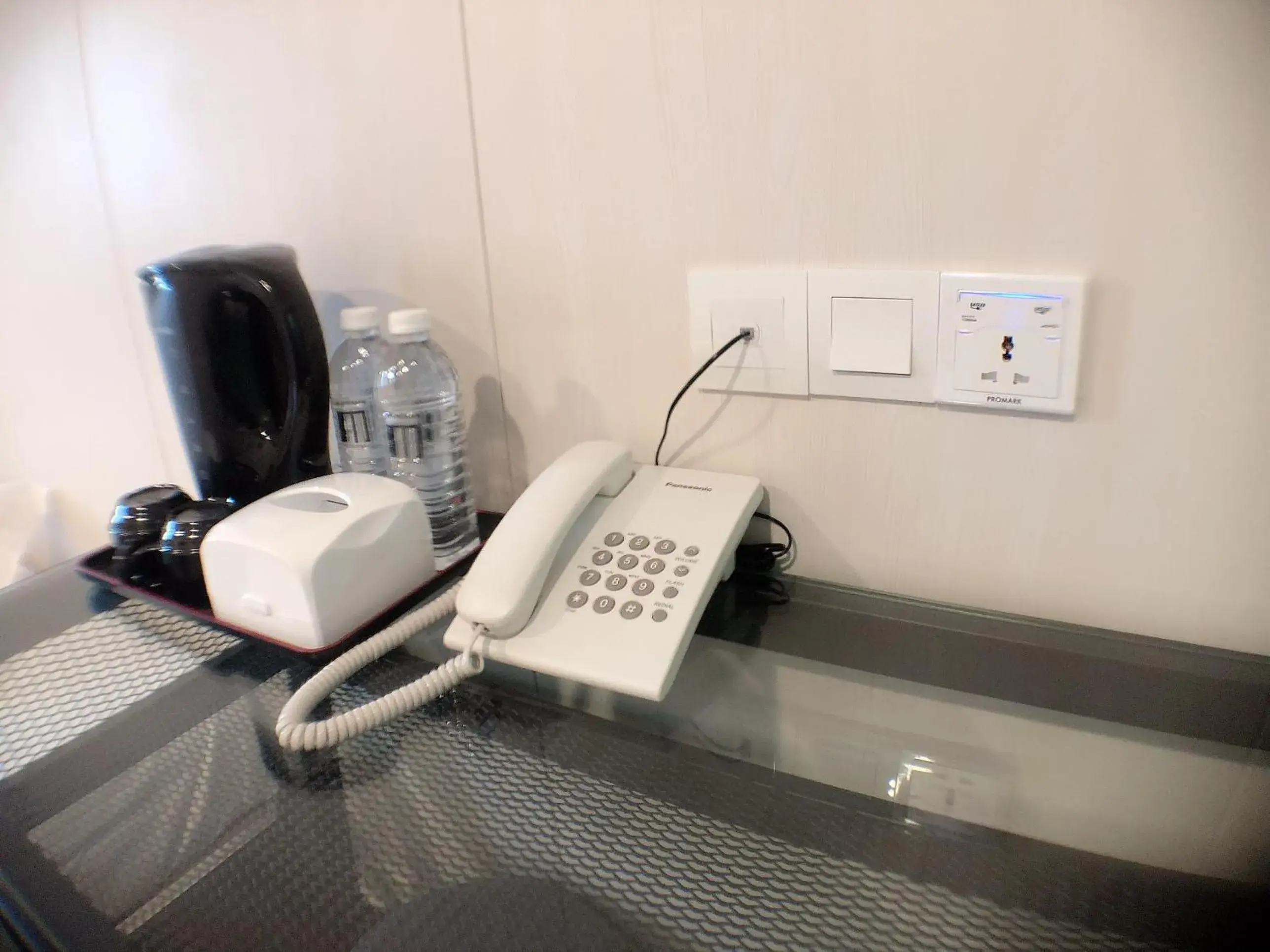 Deluxe Queen Room in M design Hotel @ Taman Pertama Deluxe Queen Room in M design Hotel @ Taman Pertama