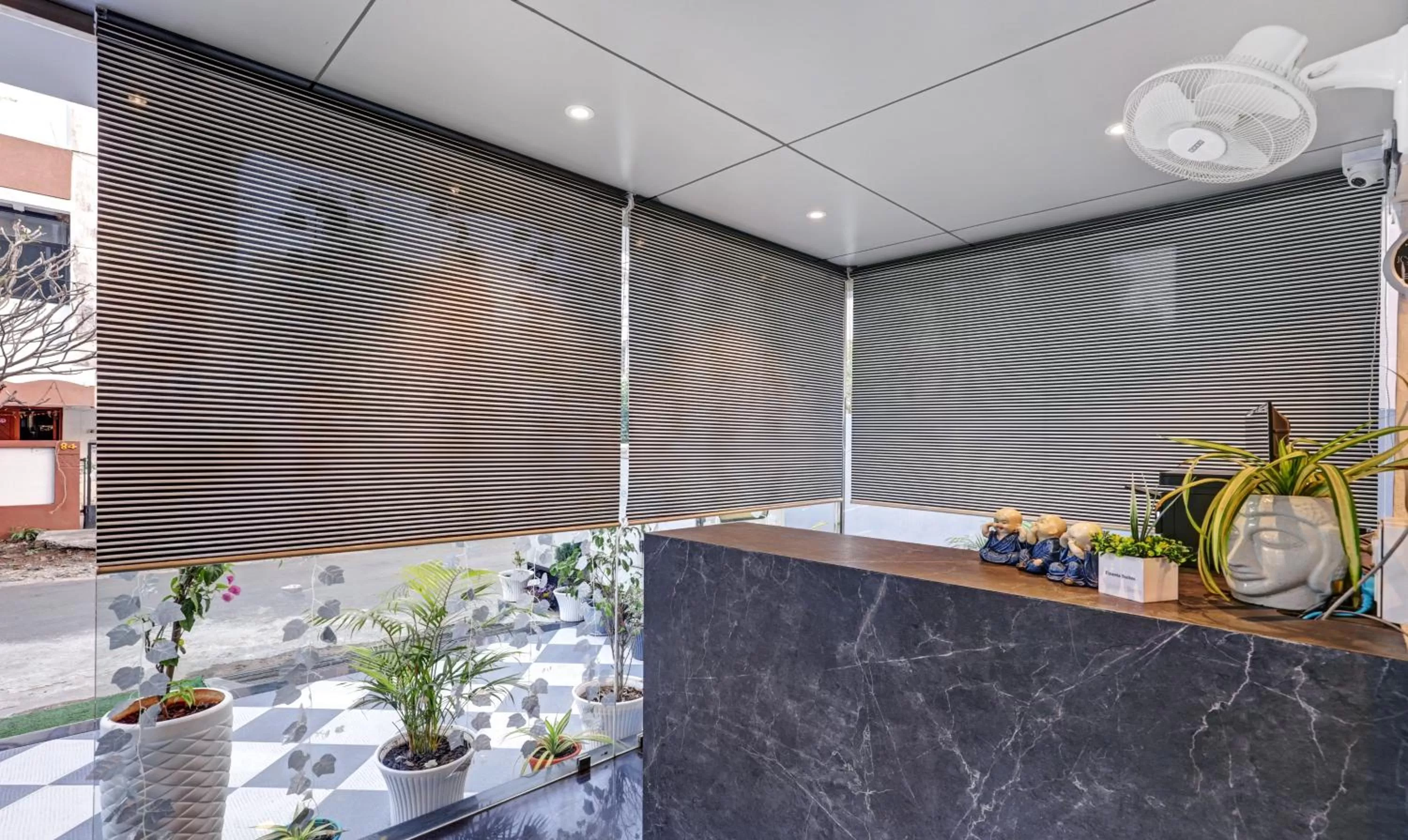 Lobby or reception in Treebo Finesta Suites, Nagpur Airport