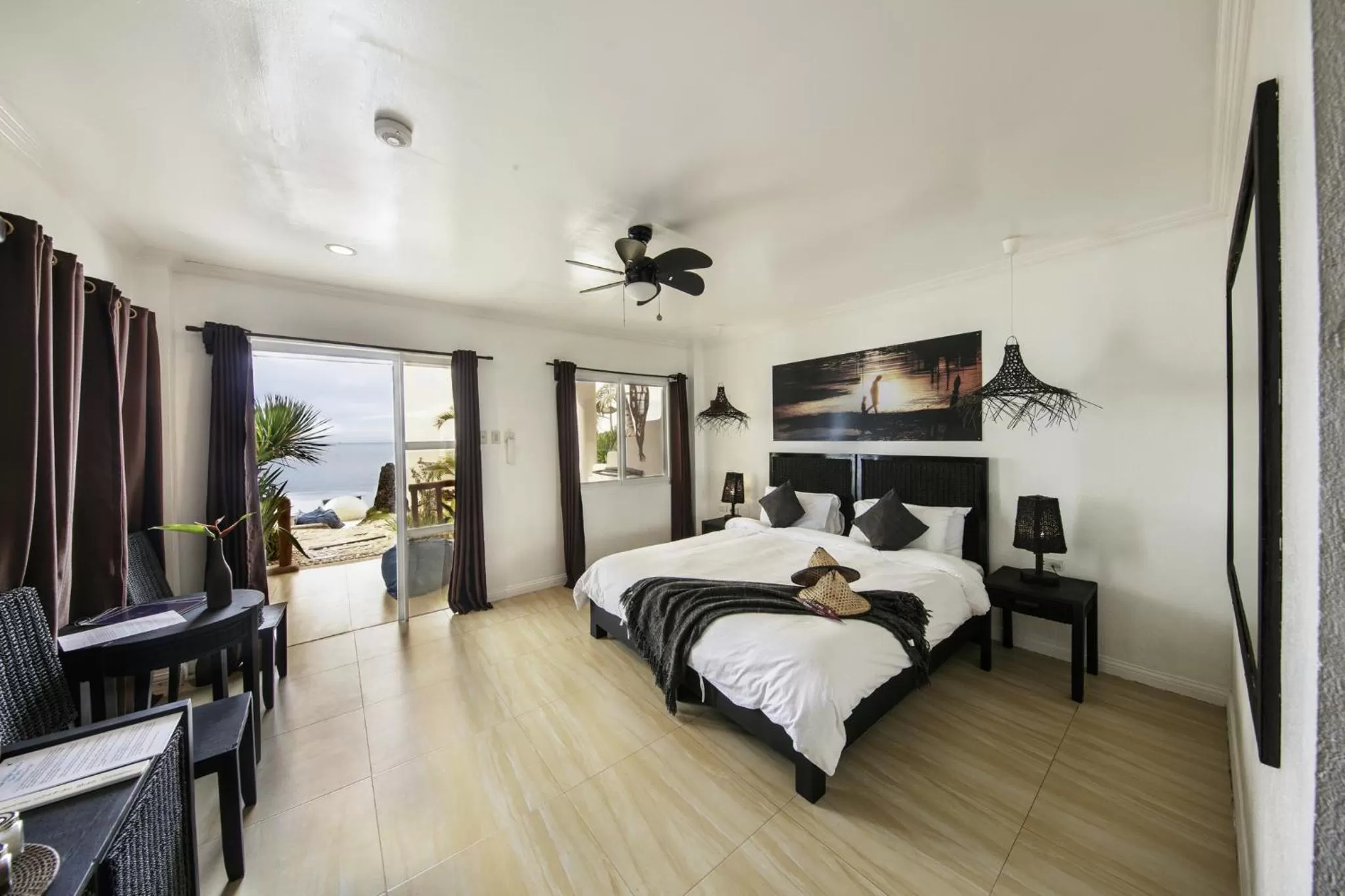 View (from property/room), Bed in Ocean Vida Beach and Dive Resort