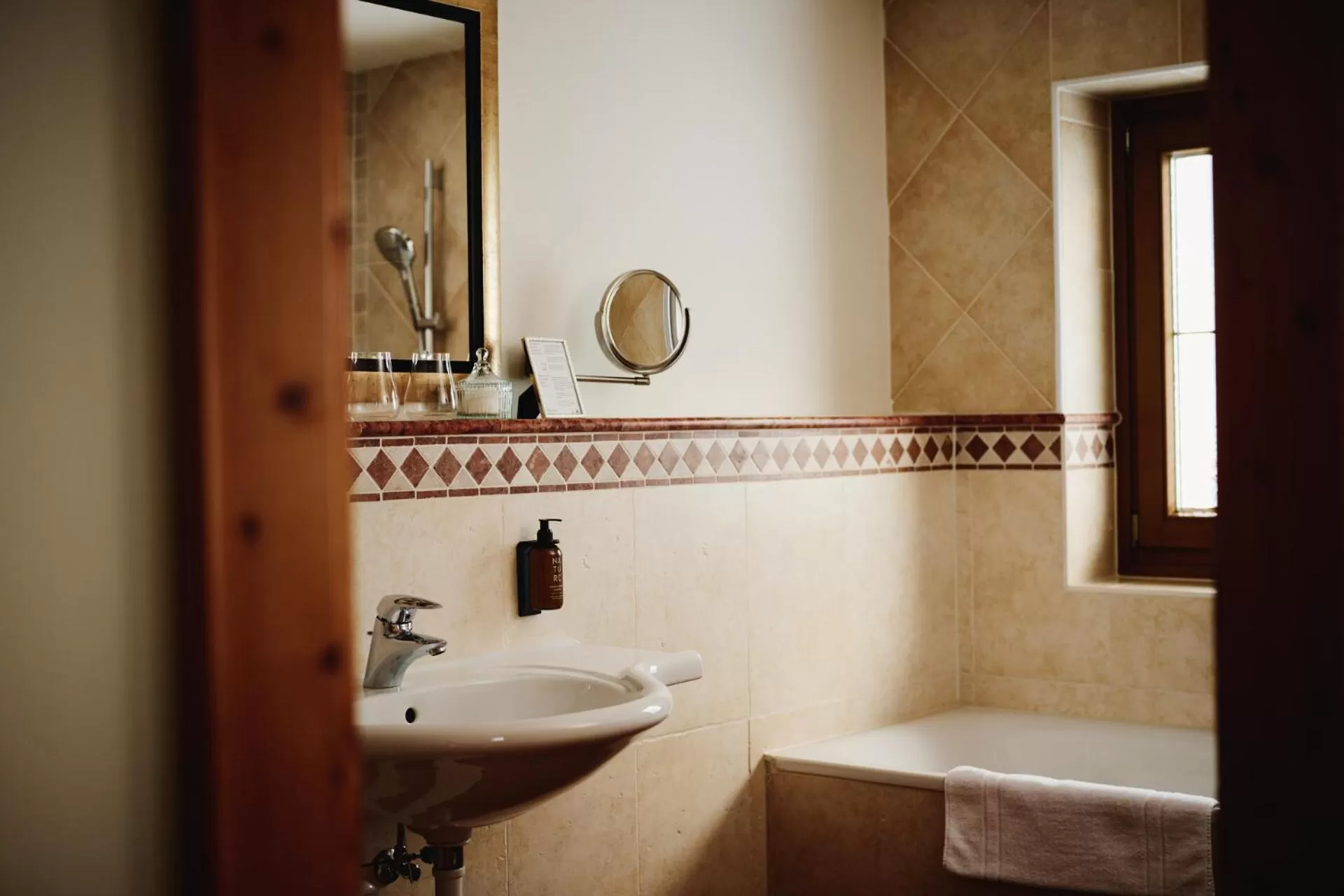 Bath in Gut Stiluppe - 4 Sterne Superior Good Life Hotel