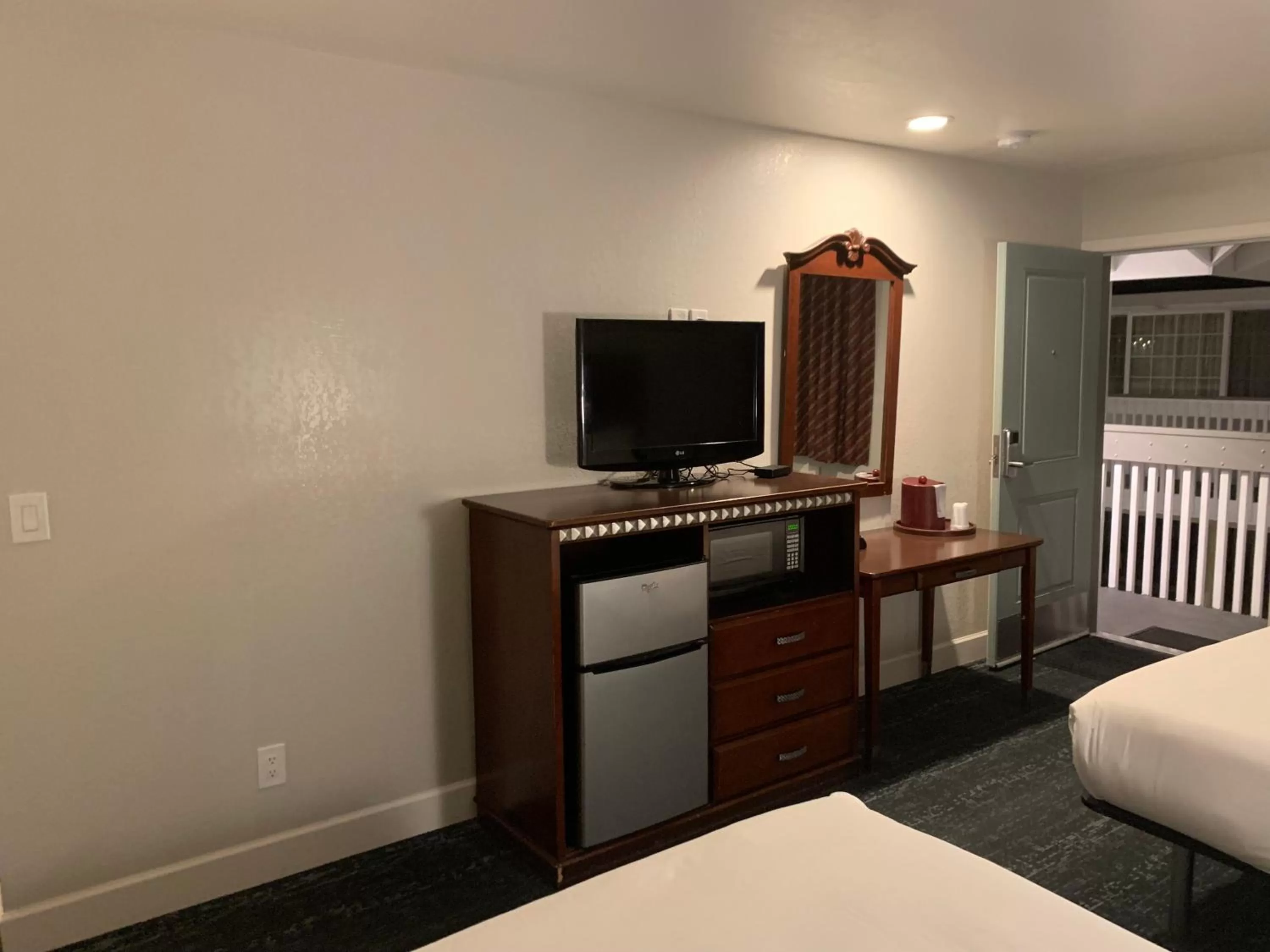 Bedroom, Bed in Stargazer Inn and Suites