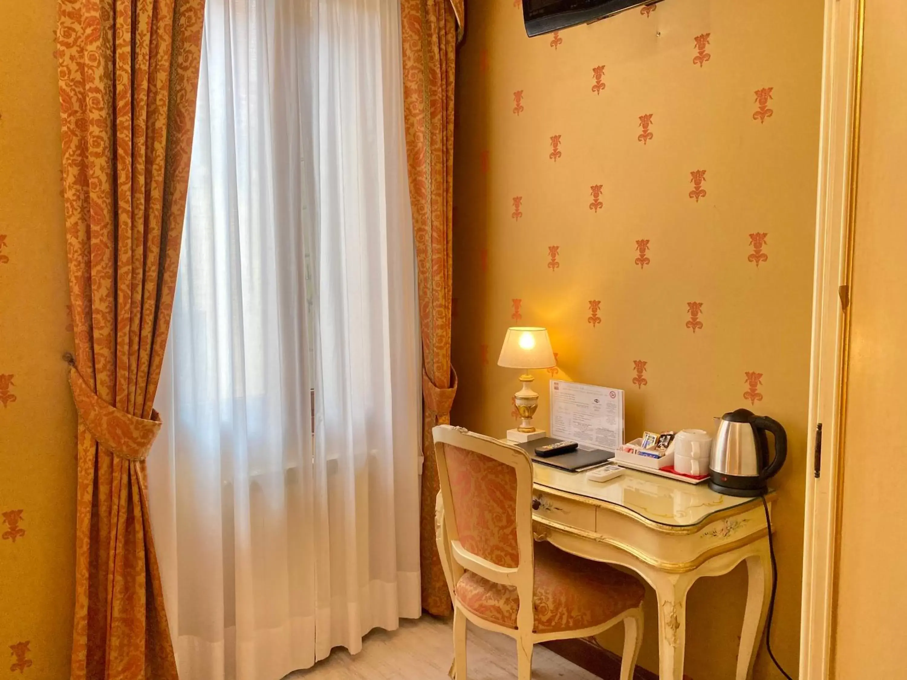 Superior Double or Twin Room- Annex in ll H O T E L S A N G A L L O ll Superior Double or Twin Room- Annex in ll H O T E L S A N G A L L O ll
