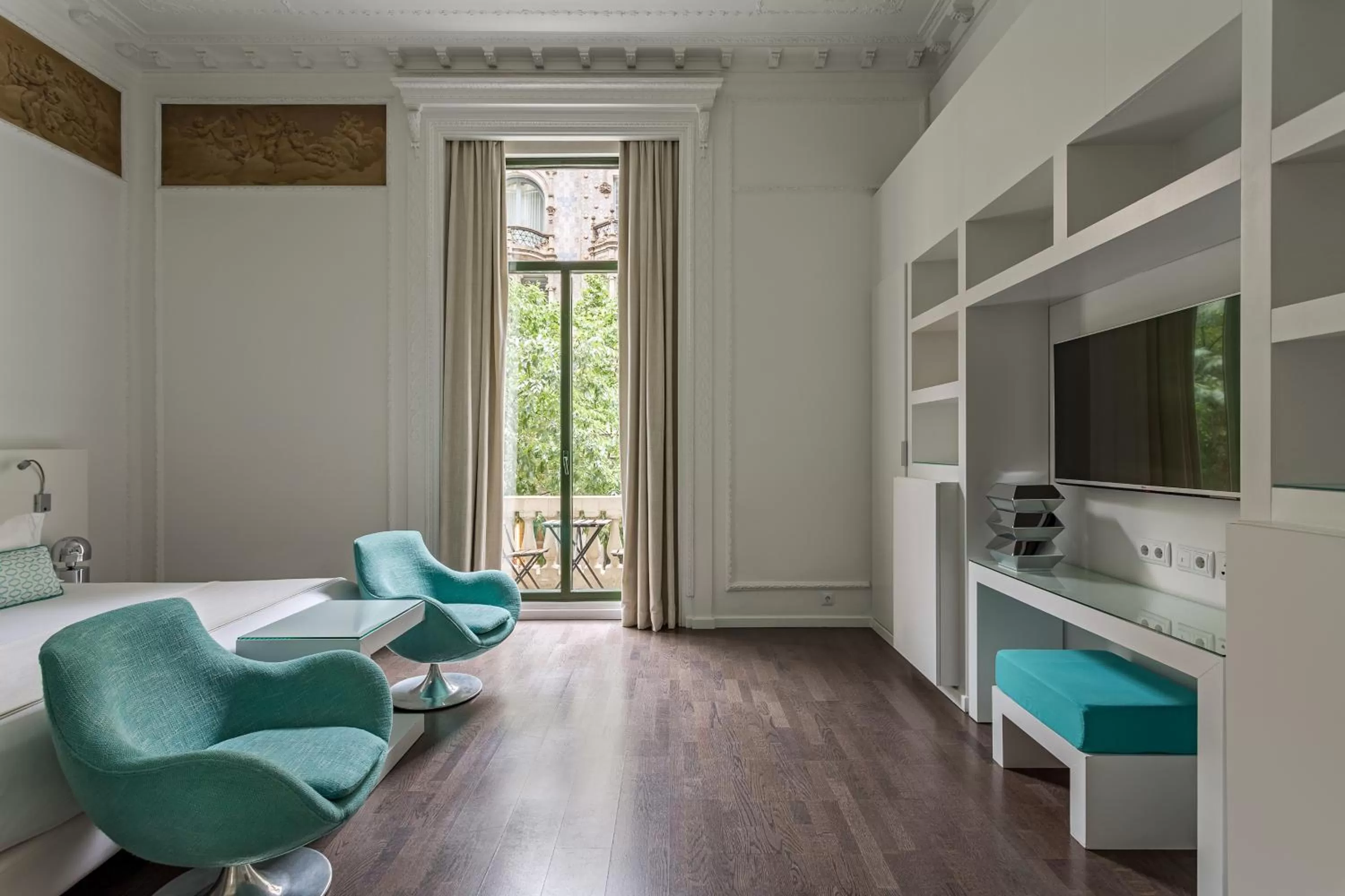 Bed in Room Mate Carla, Barcelona